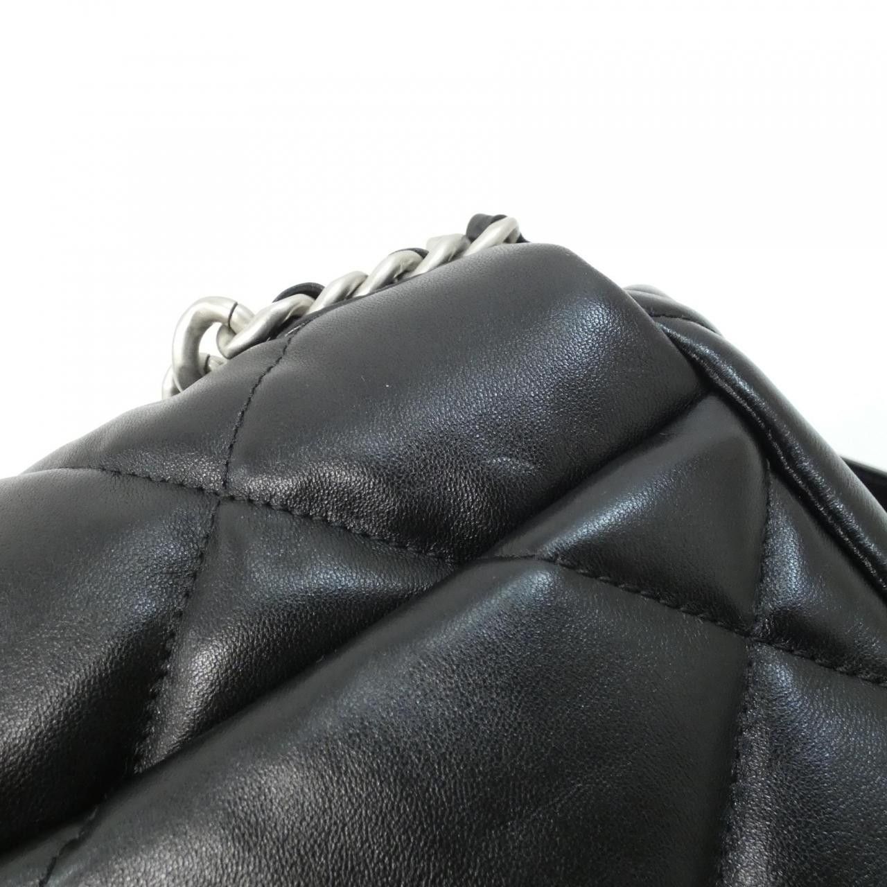 Chanel Chanel Chanel 19 Lambskin Shoulder Bag Leather Shoulder Bag AS1160 DUTY FREE for USA Size ONE SIZE - 7 Thumbnail