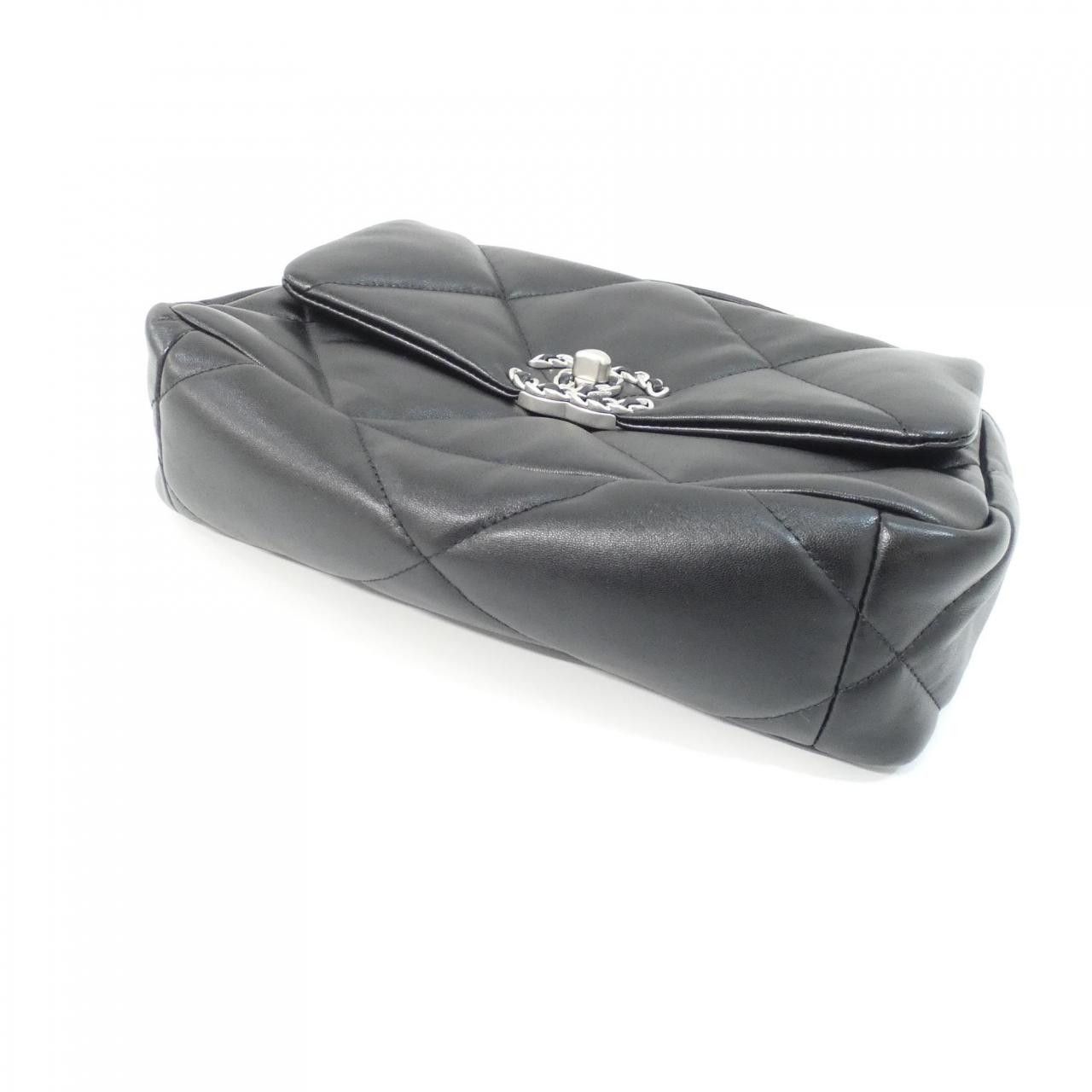 Chanel Chanel Chanel 19 Lambskin Shoulder Bag Leather Shoulder Bag AS1160 DUTY FREE for USA Size ONE SIZE - 3 Thumbnail