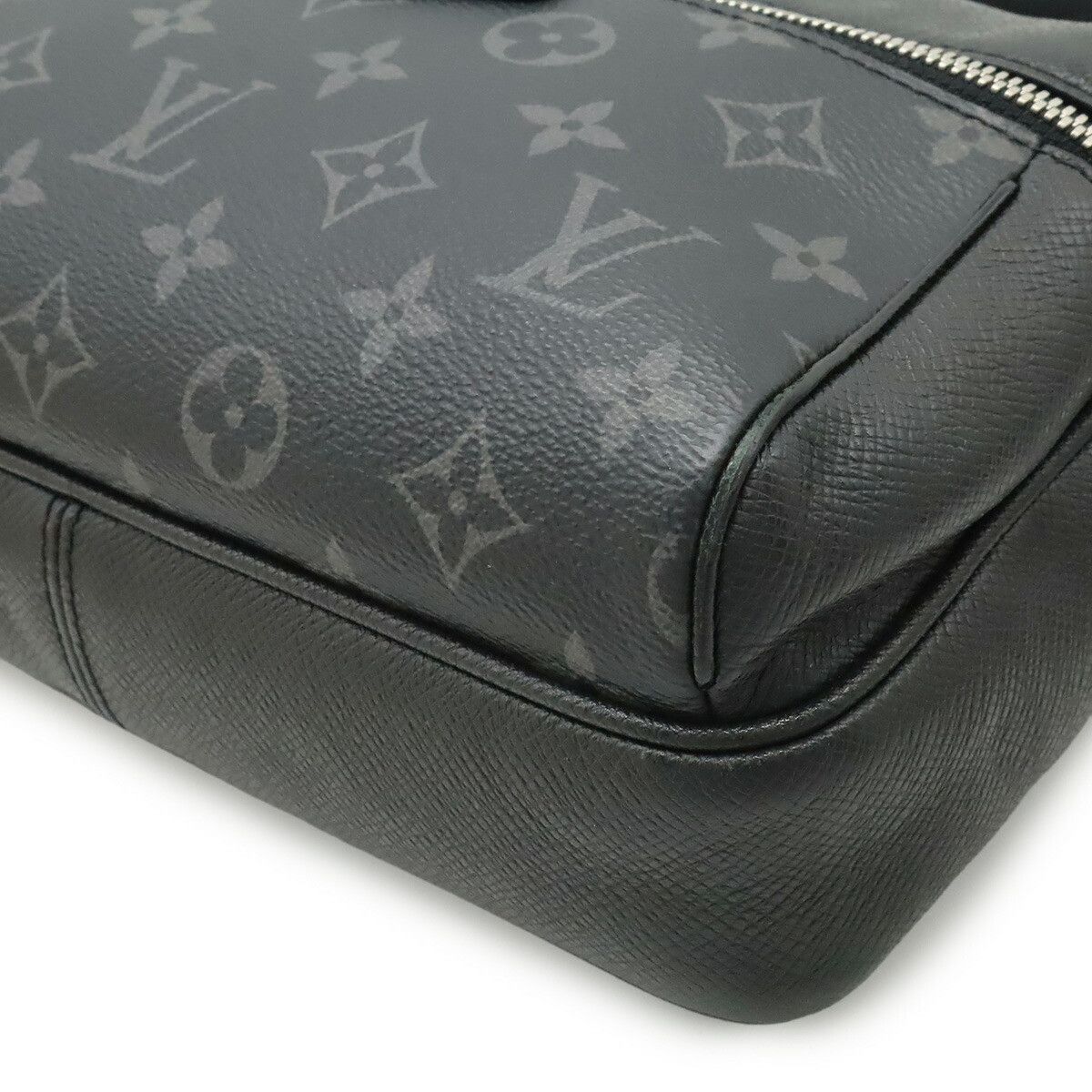 Louis Vuitton Louis Vuitton Louis Vuitton Outdoor Messenger PM Monogram Eclipse Taiga Shoulder Bag Textile Crossbody Bag M30233 DUTY FREE for USA Size ONE SIZE - 3 Thumbnail