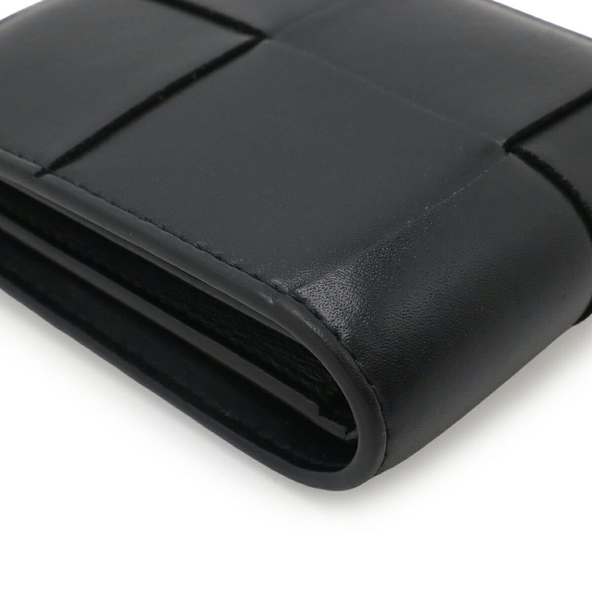Bottega Veneta Bottega Veneta Bottega Veneta Maxi Intrecciato Leather Wallet Leather Short Wallet 749455 DUTY FREE for USA Size ONE SIZE - 3 Thumbnail