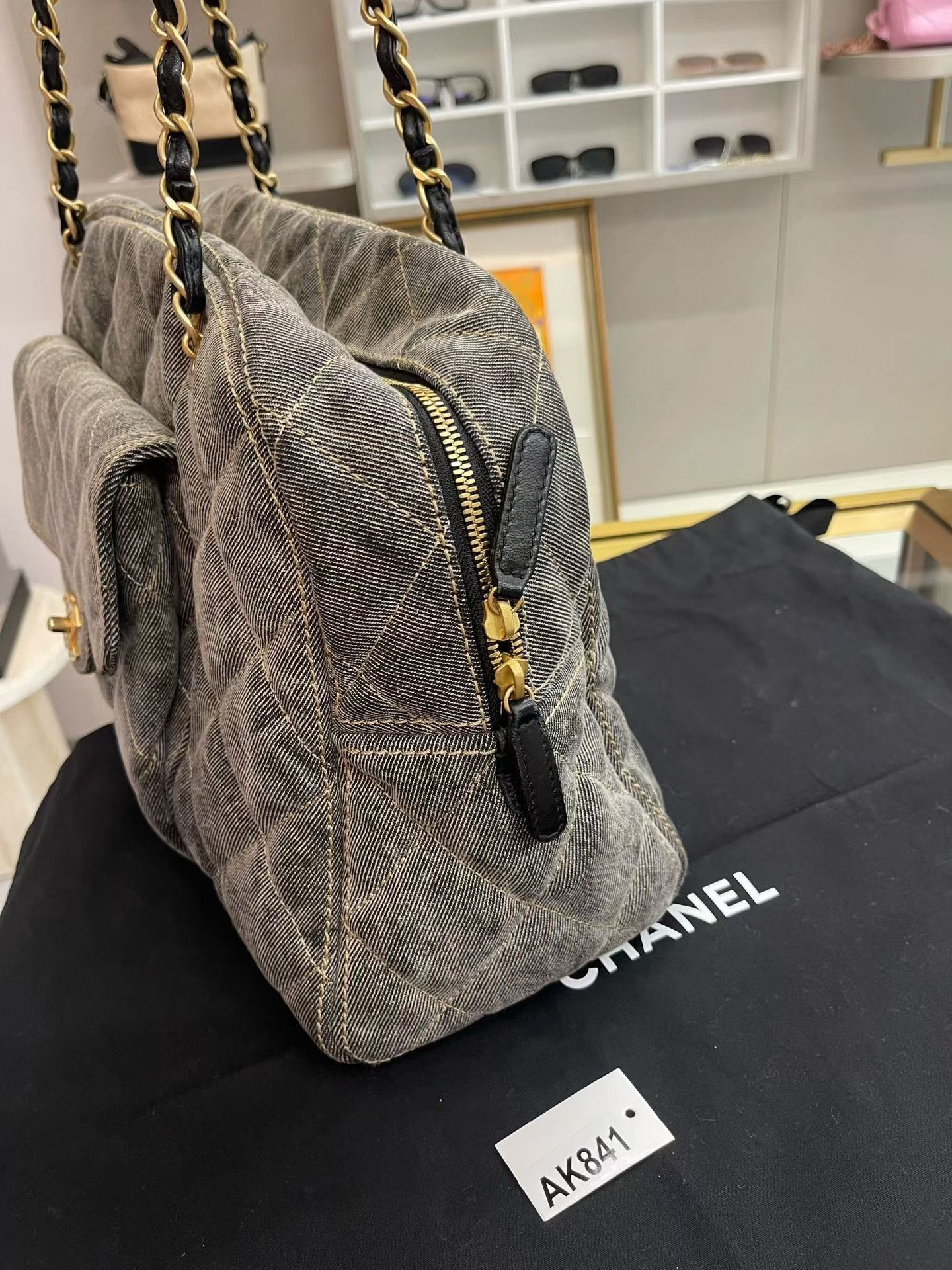Chanel Pre-loved Bag Very good condition Size ONE SIZE - 3 Thumbnail