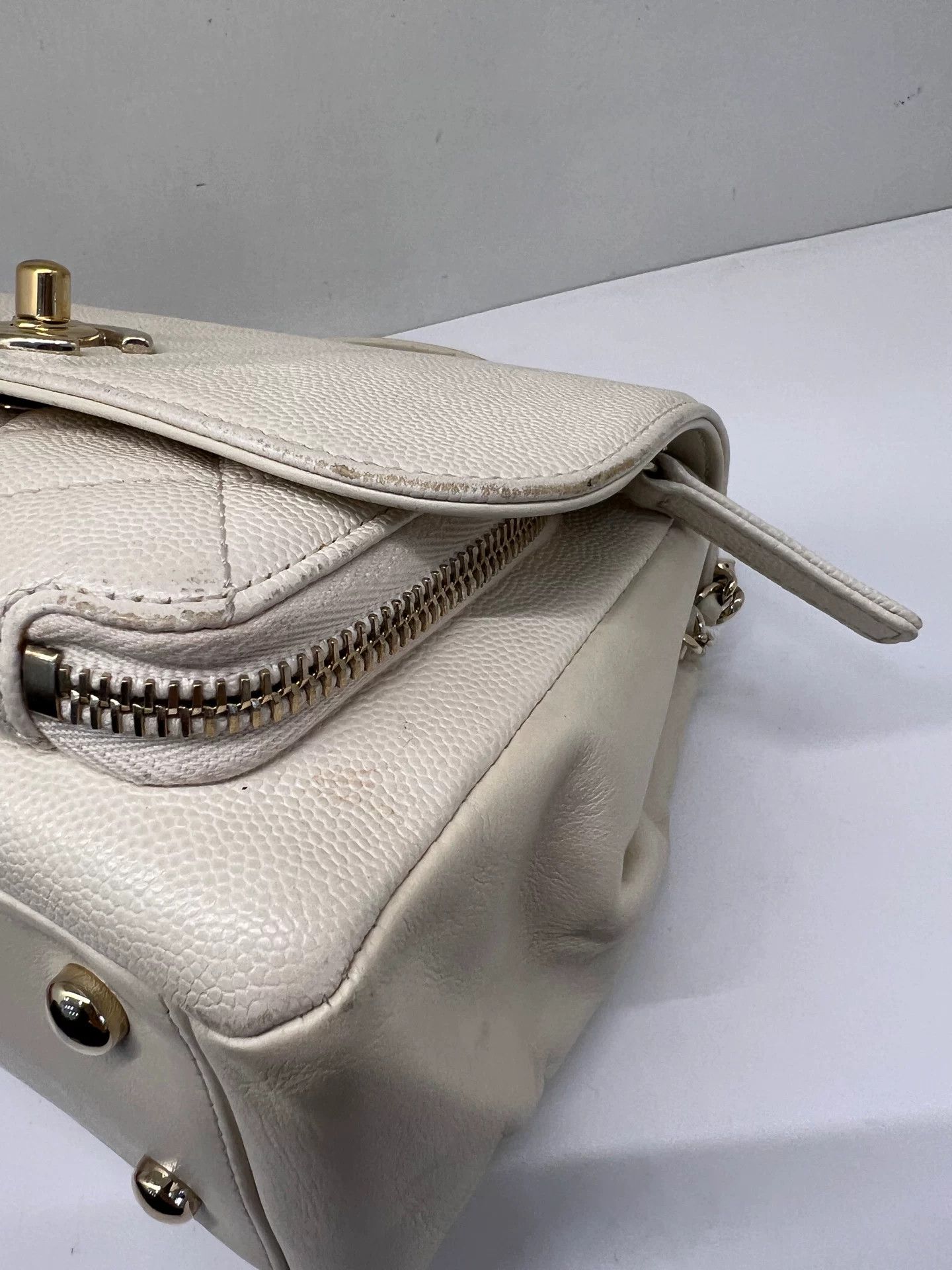 Chanel Pre-loved Bag Very good condition Size ONE SIZE - 7 Thumbnail