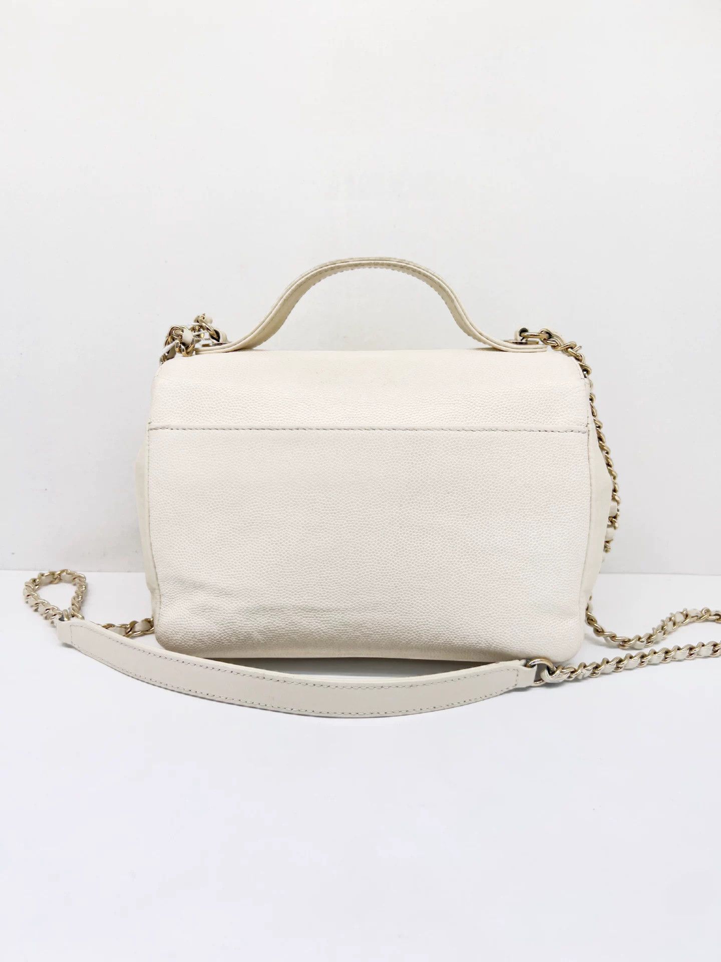 Chanel Pre-loved Bag Very good condition Size ONE SIZE - 2 Thumbnail