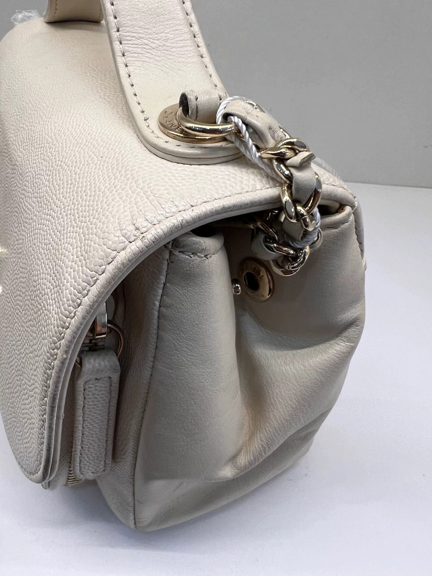 Chanel Pre-loved Bag Very good condition Size ONE SIZE - 6 Thumbnail
