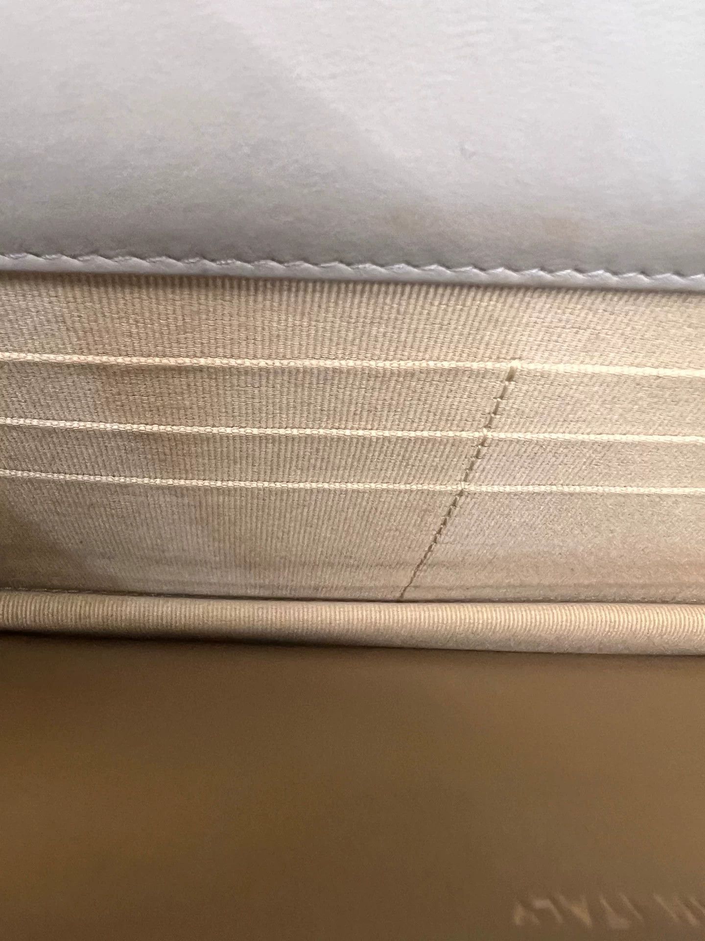 Chanel Pre-loved Bag Very good condition Size ONE SIZE - 5 Thumbnail