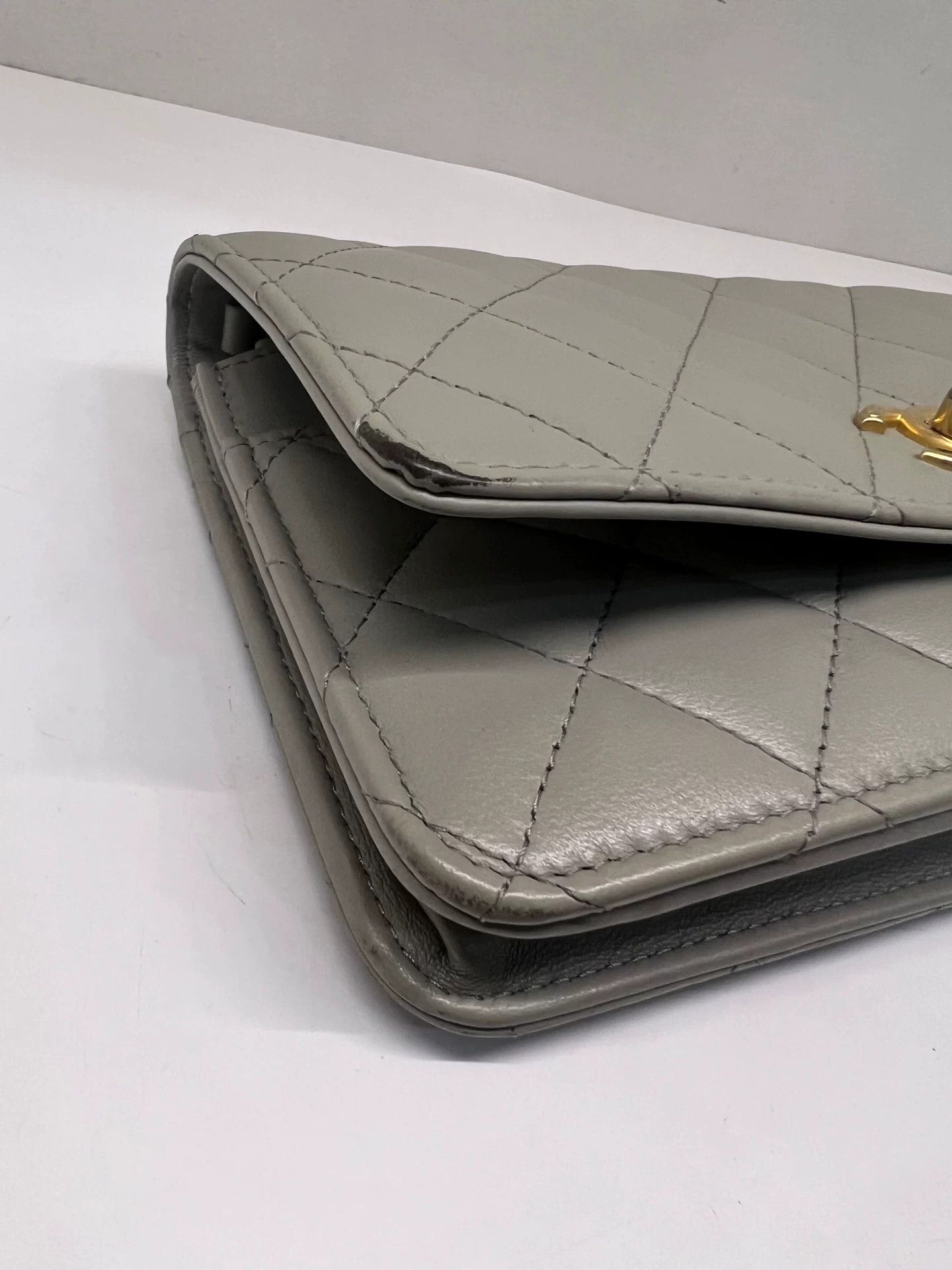 Chanel Pre-loved Bag Very good condition Size ONE SIZE - 4 Thumbnail