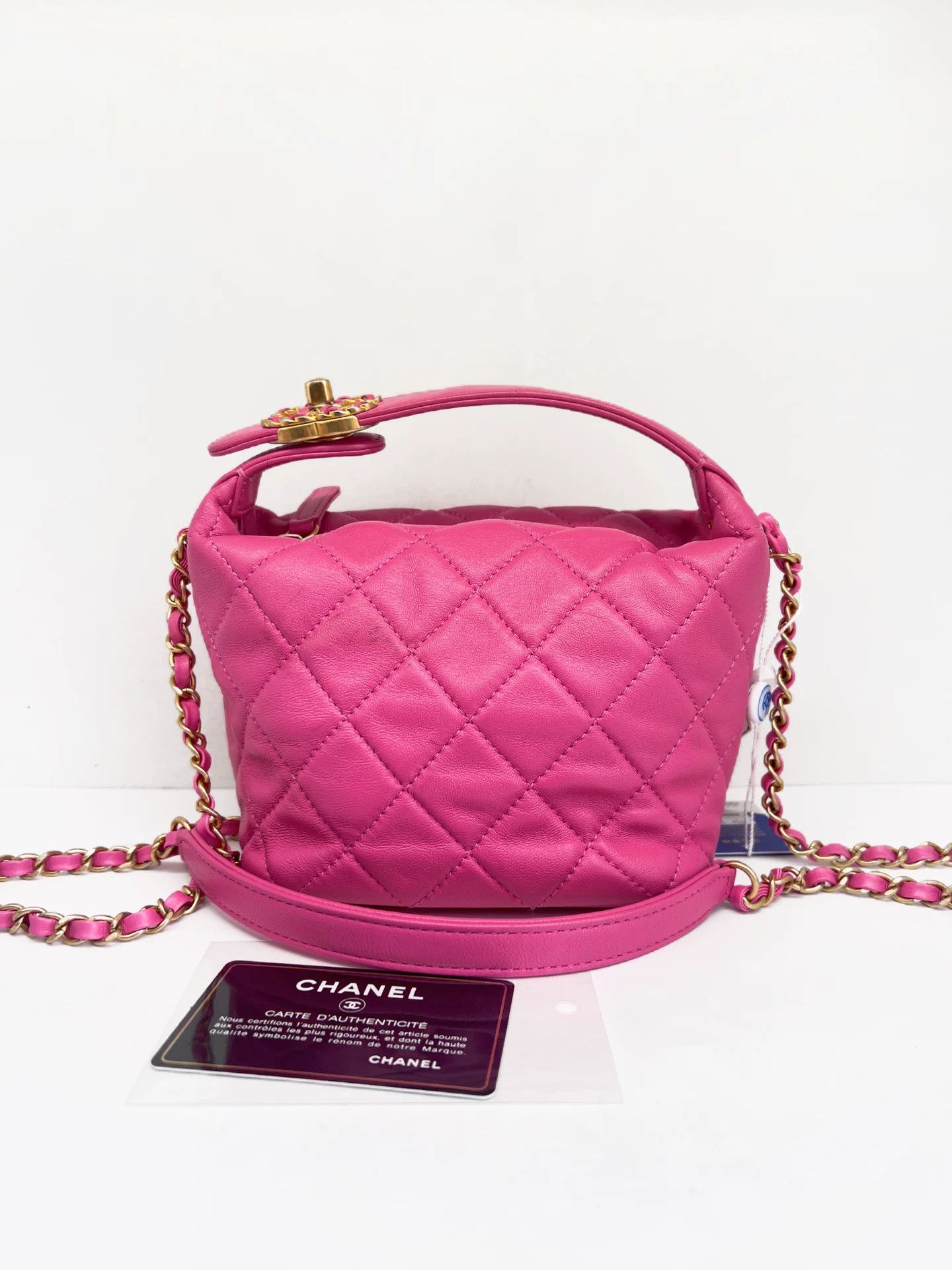 Chanel Pre-loved Bag Very good condition Size ONE SIZE - 2 Thumbnail