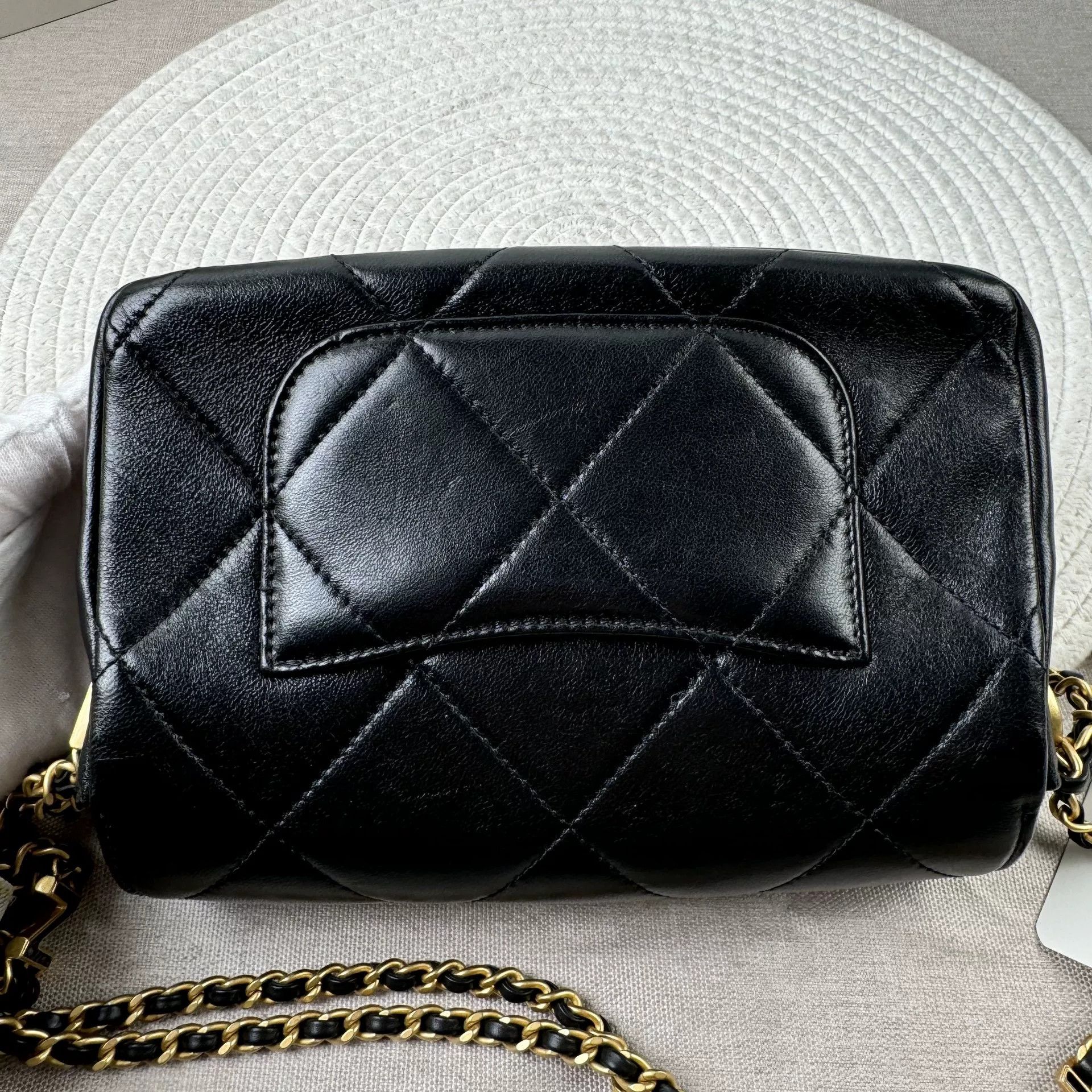 Chanel Pre-loved Bag Very good condition Size ONE SIZE - 5 Thumbnail