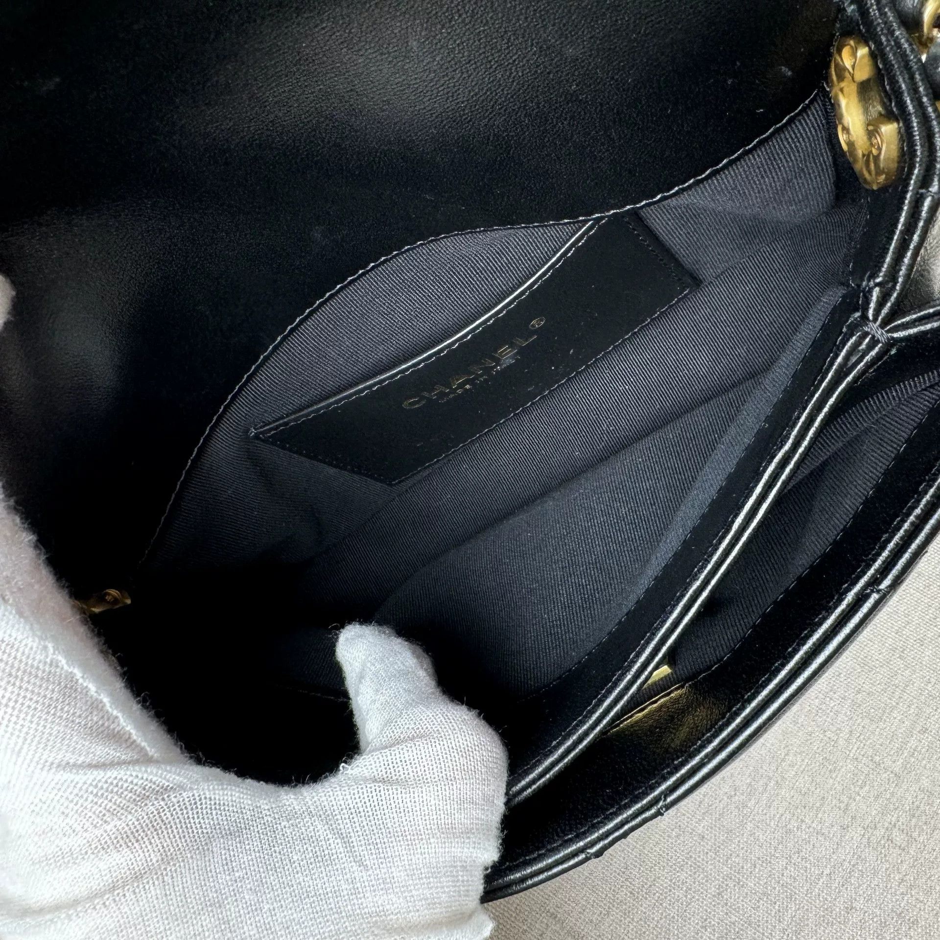 Chanel Pre-loved Bag Very good condition Size ONE SIZE - 8 Thumbnail