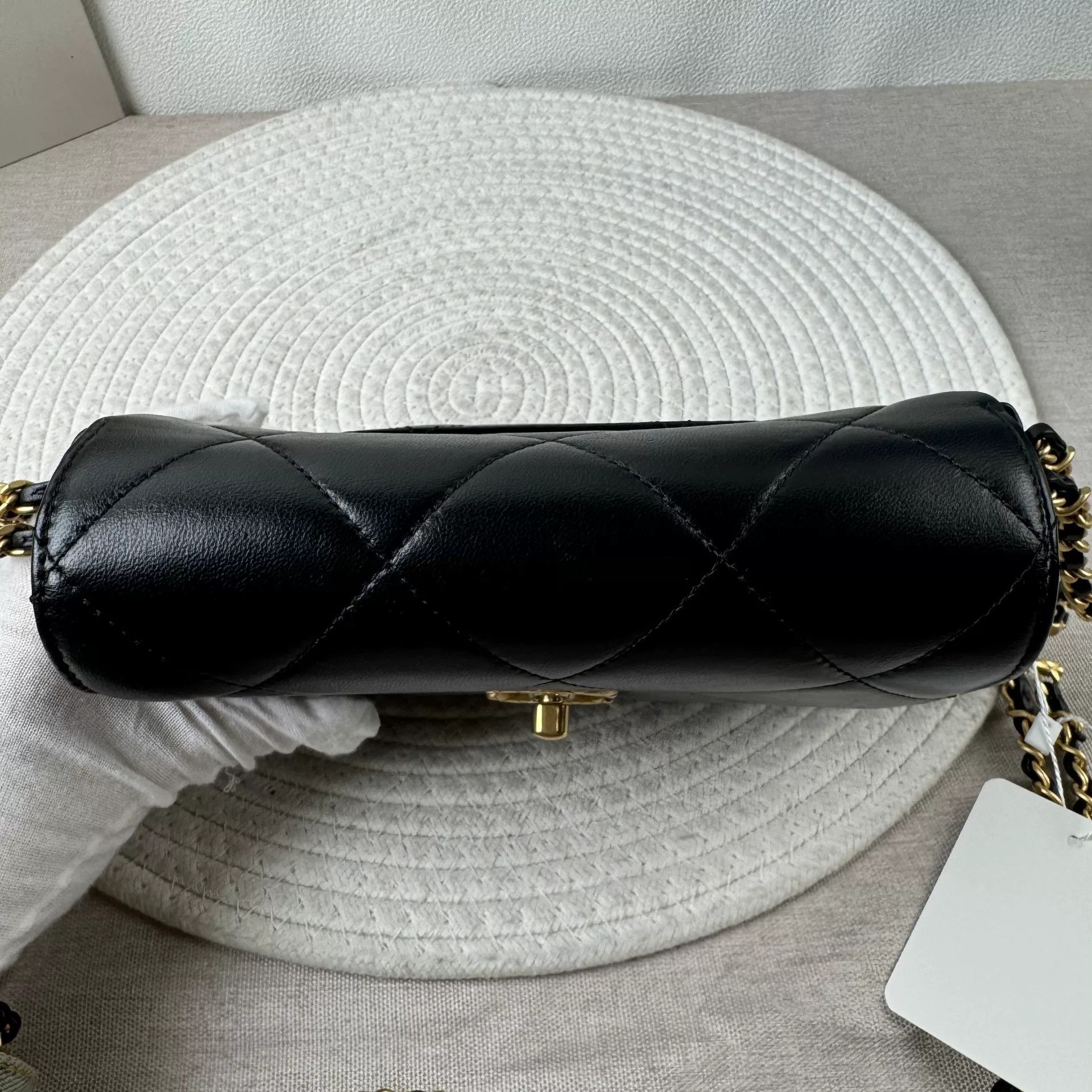 Chanel Pre-loved Bag Very good condition Size ONE SIZE - 6 Thumbnail