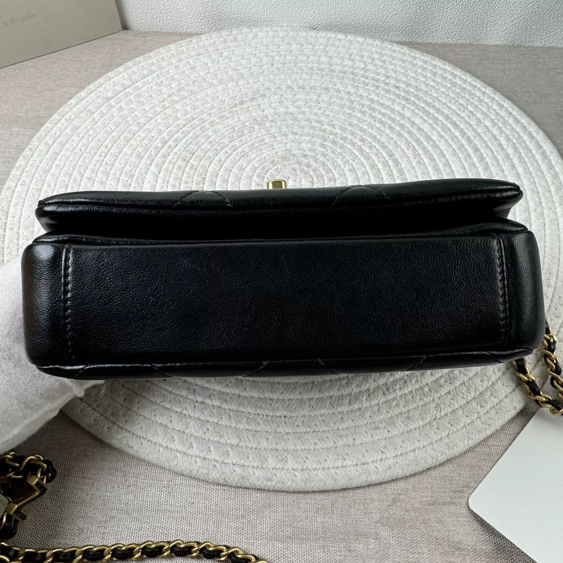 Chanel Pre-loved Bag Very good condition Size ONE SIZE - 4 Thumbnail