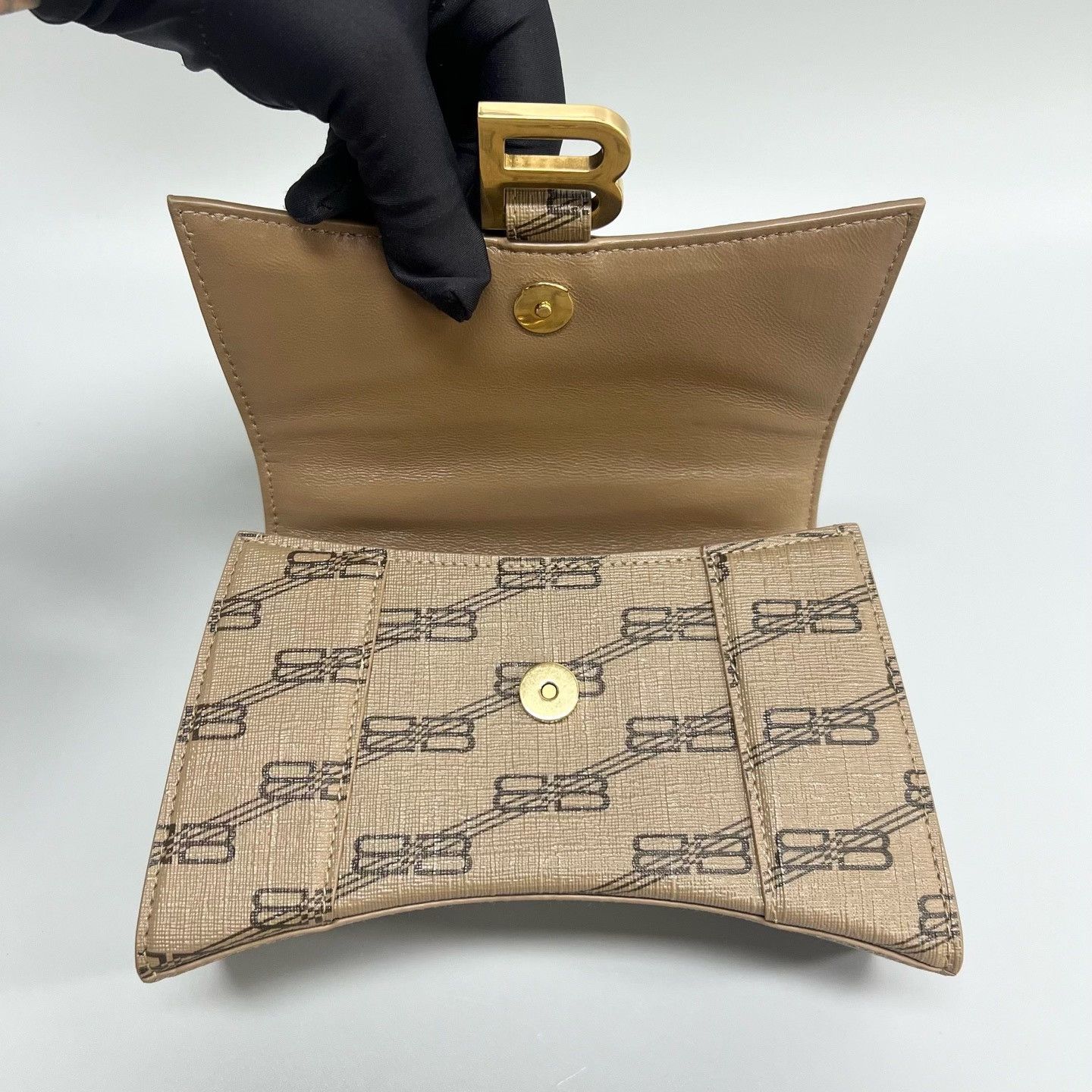 Balenciaga Pre-loved Bag Very good condition Size ONE SIZE - 7 Thumbnail