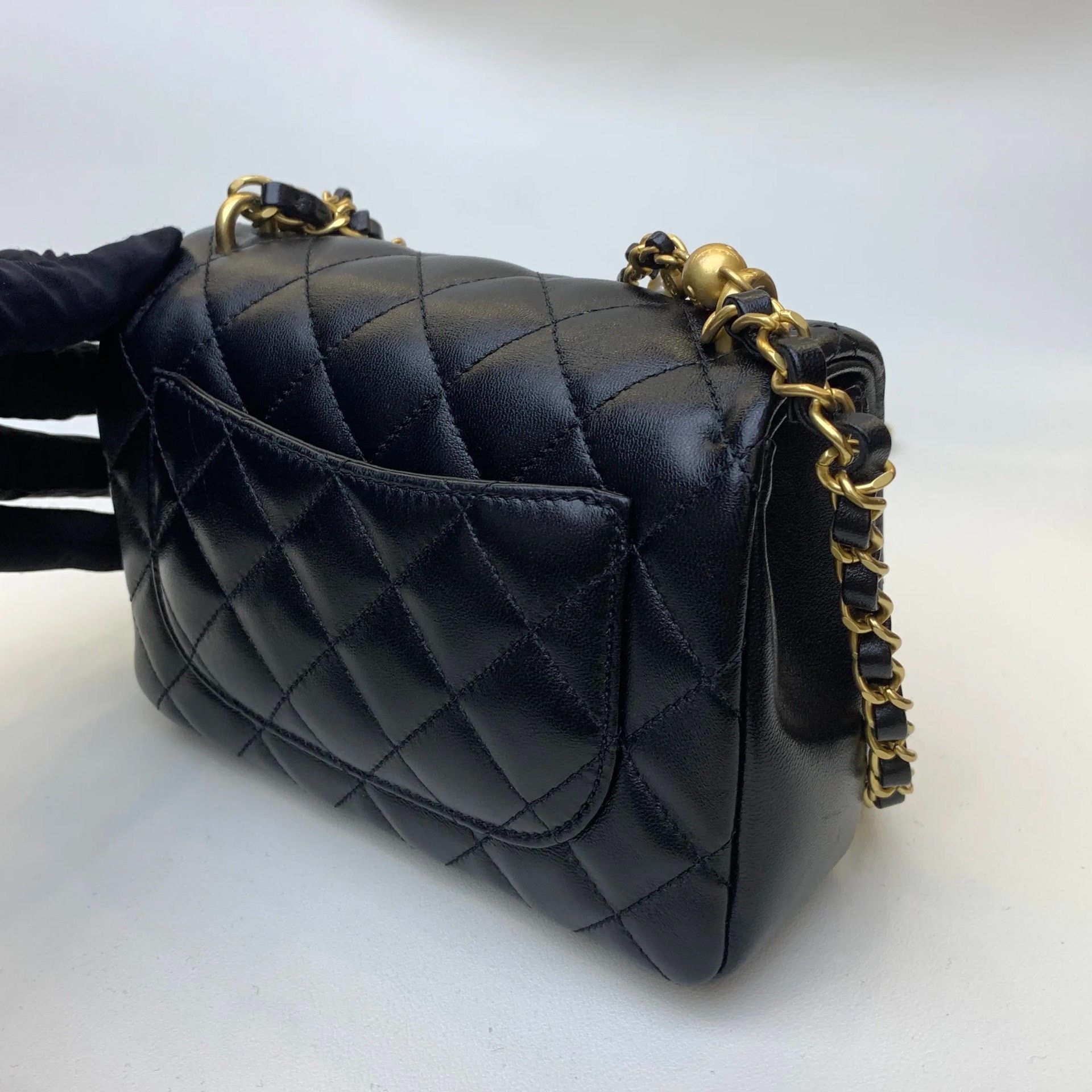 Chanel Pre-loved Bag Very good condition Size ONE SIZE - 4 Thumbnail