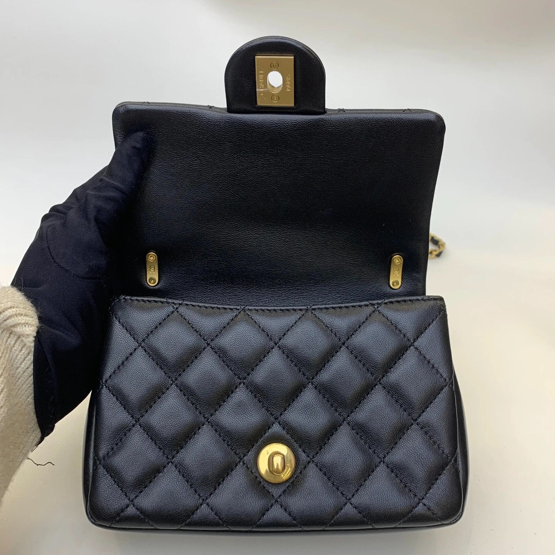 Chanel Pre-loved Bag Very good condition Size ONE SIZE - 6 Thumbnail