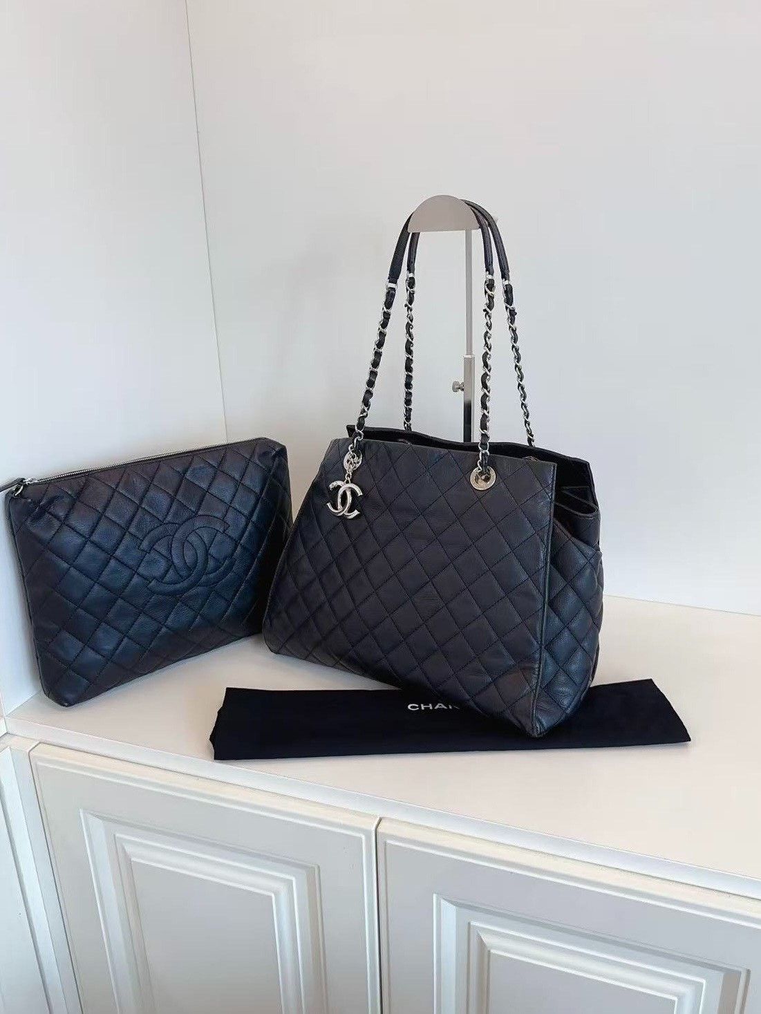 Chanel Pre-loved Bag Very good condition Size ONE SIZE - 4 Thumbnail