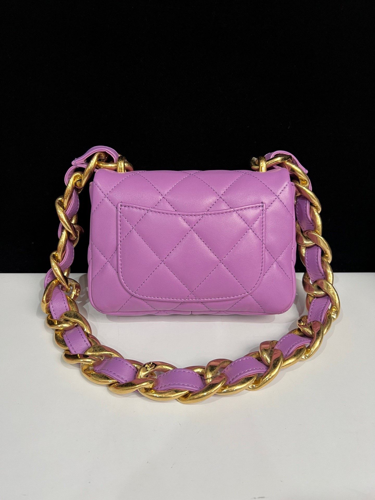 Chanel Pre-loved Bag Very good condition Size ONE SIZE - 2 Thumbnail