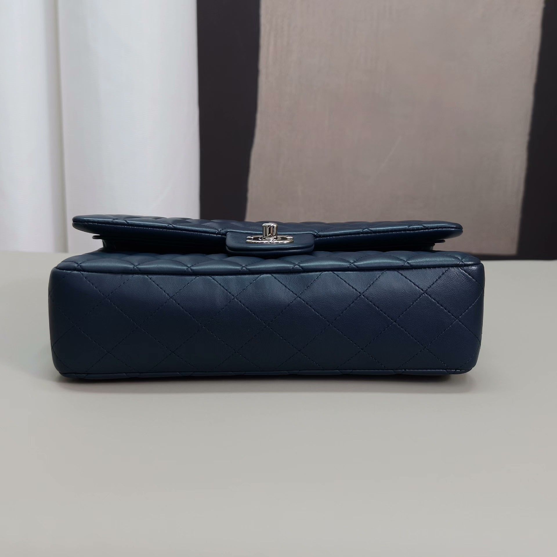 Chanel Pre-loved Bag Very good condition Size ONE SIZE - 5 Thumbnail