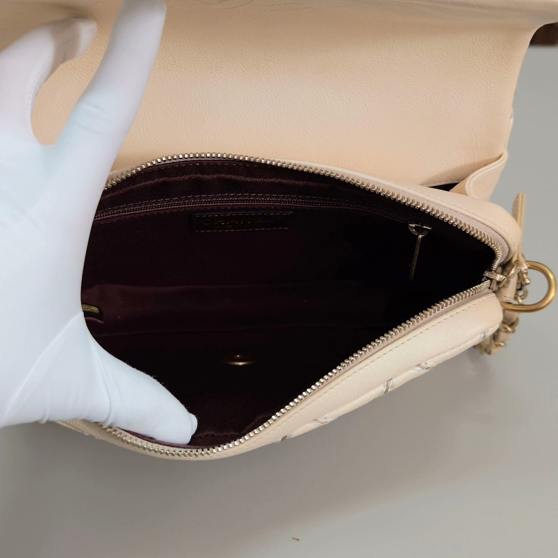 Chanel Pre-loved Bag Very good condition Size ONE SIZE - 6 Thumbnail
