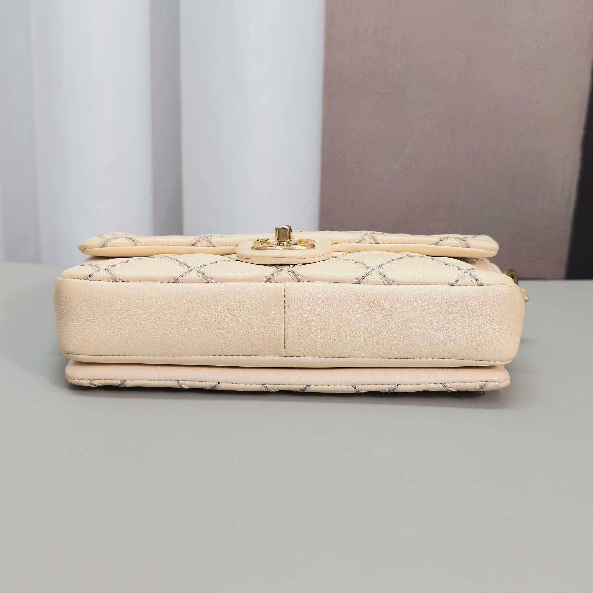 Chanel Pre-loved Bag Very good condition Size ONE SIZE - 5 Thumbnail