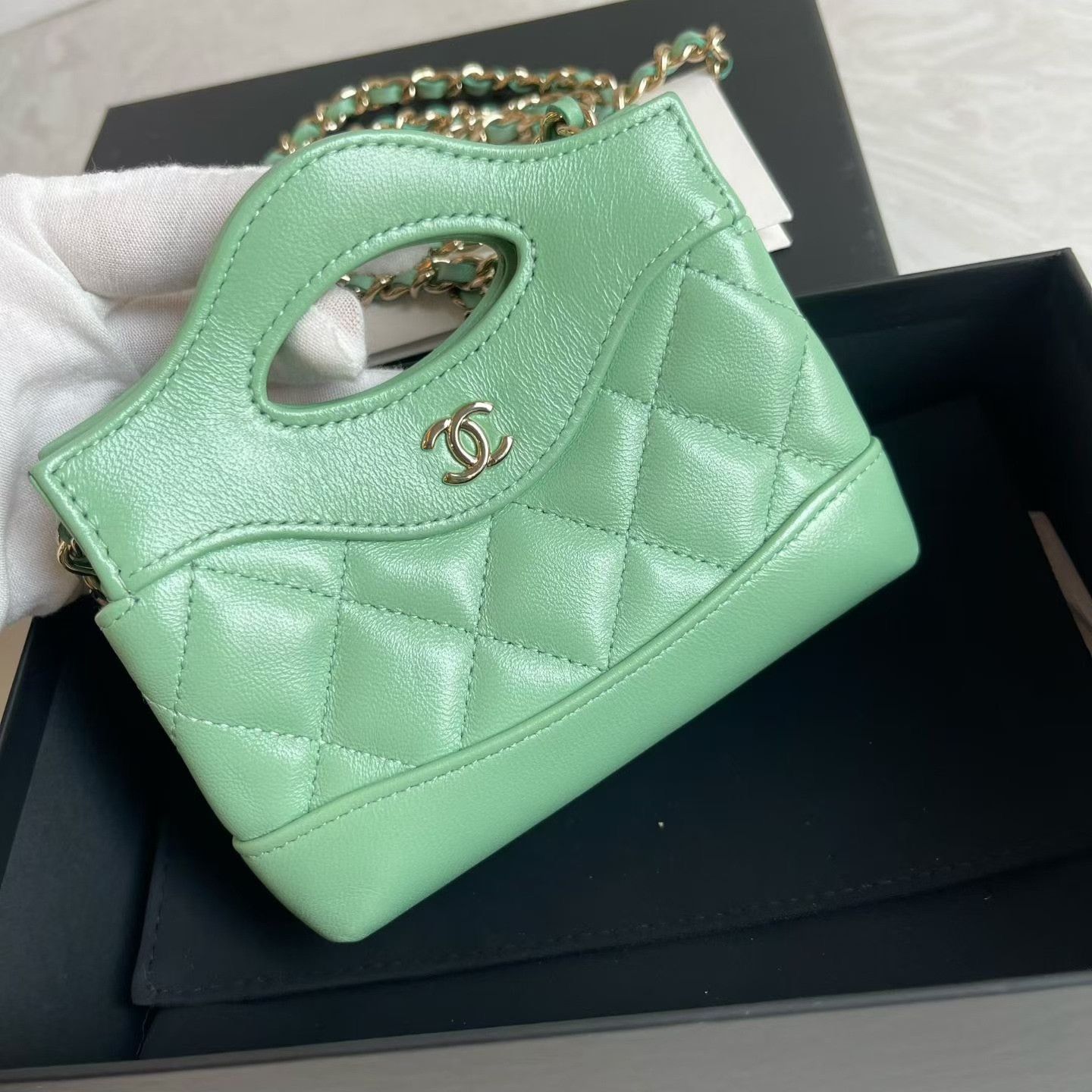 Chanel Pre-loved Bag Very good condition Size ONE SIZE - 4 Thumbnail