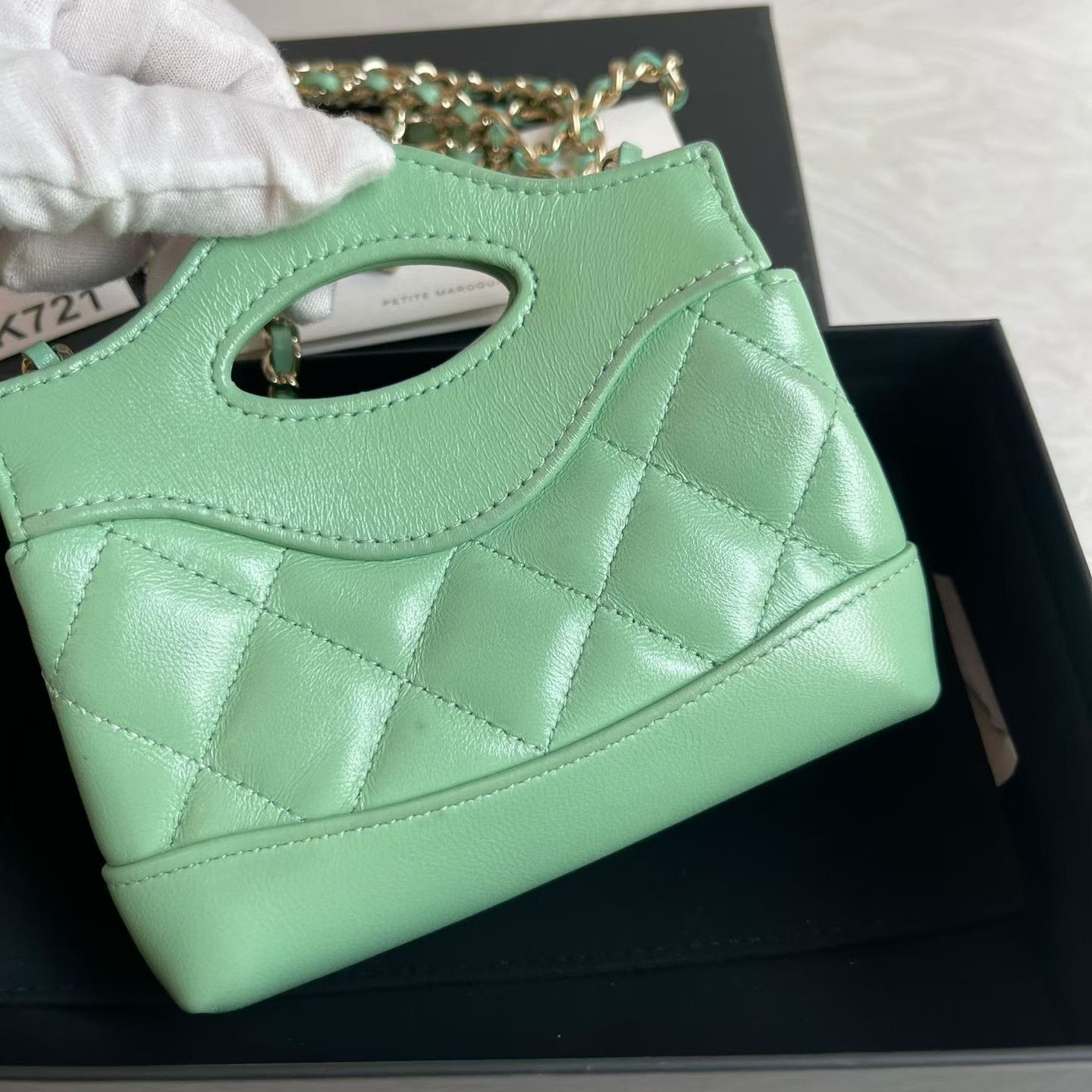 Chanel Pre-loved Bag Very good condition Size ONE SIZE - 7 Thumbnail