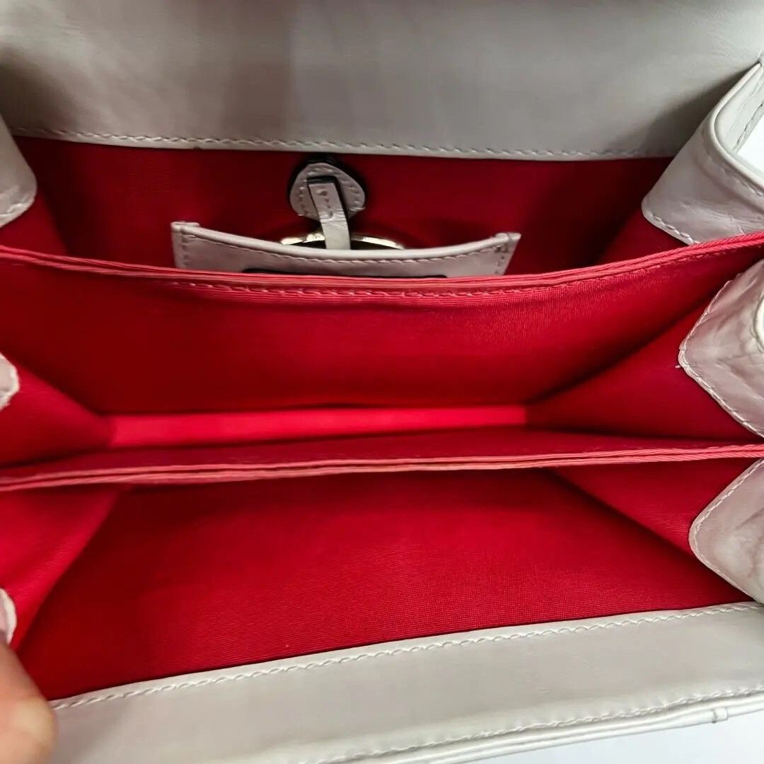 Bvlgari Pre-loved Bag Very good condition Size ONE SIZE - 9 Thumbnail