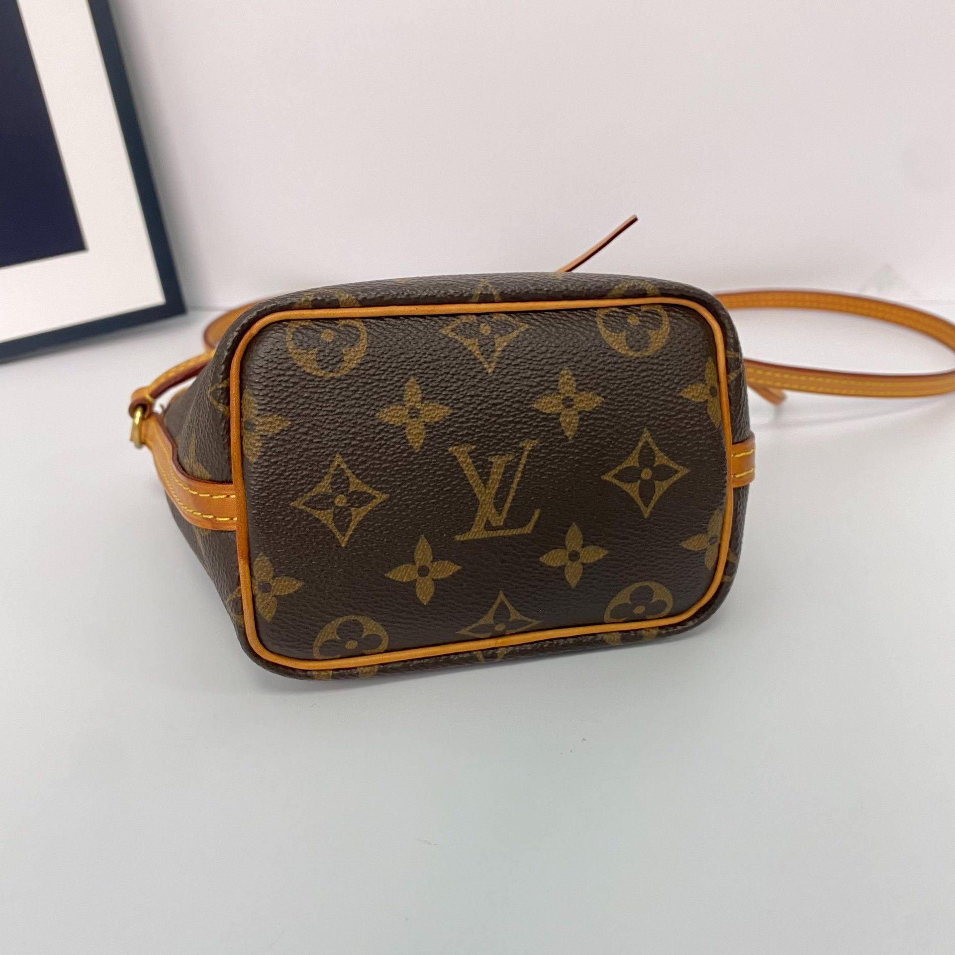 Louis Vuitton Pre-loved Bag Very good condition Size ONE SIZE - 5 Thumbnail
