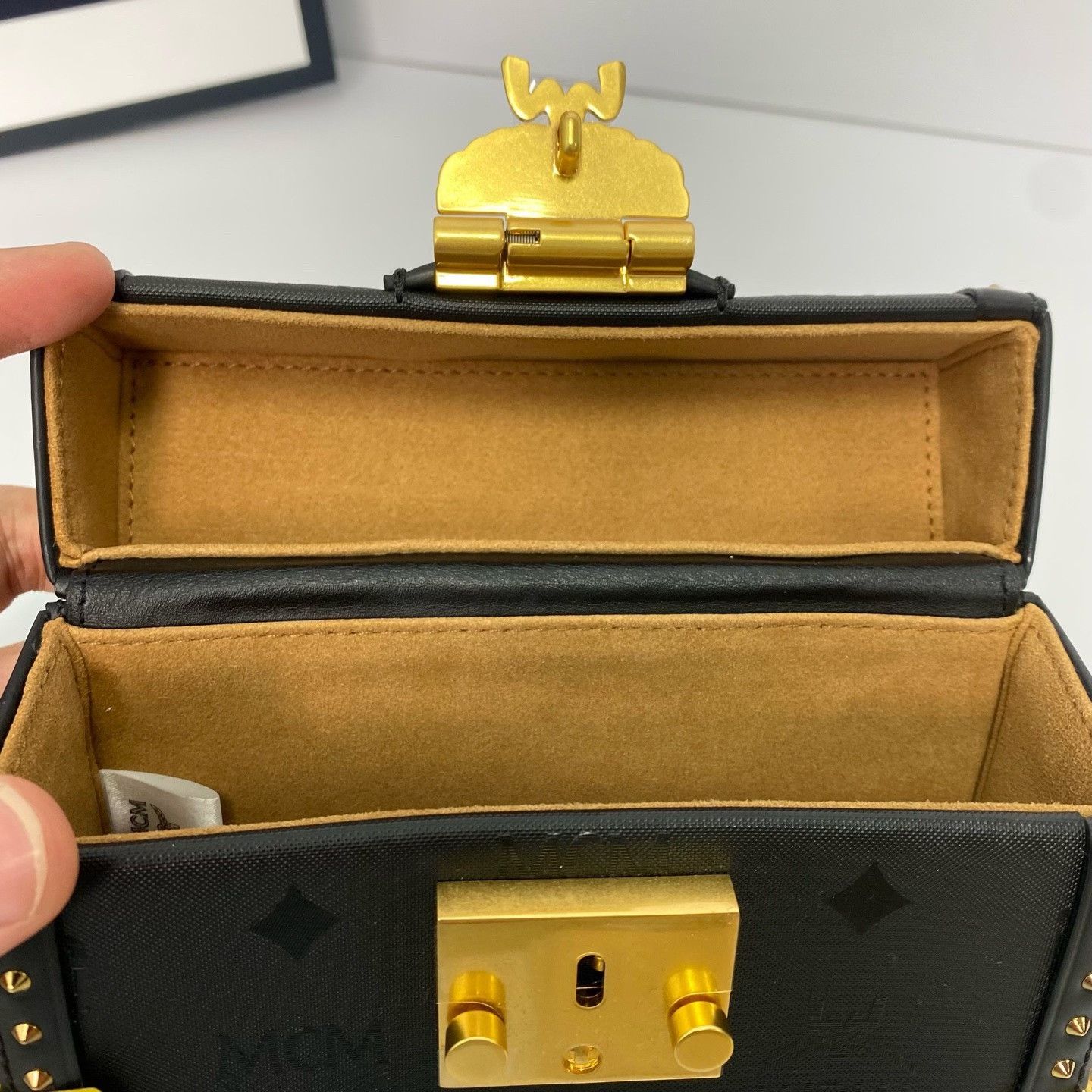 MCM Pre-loved Bag Very good condition Size ONE SIZE - 7 Thumbnail