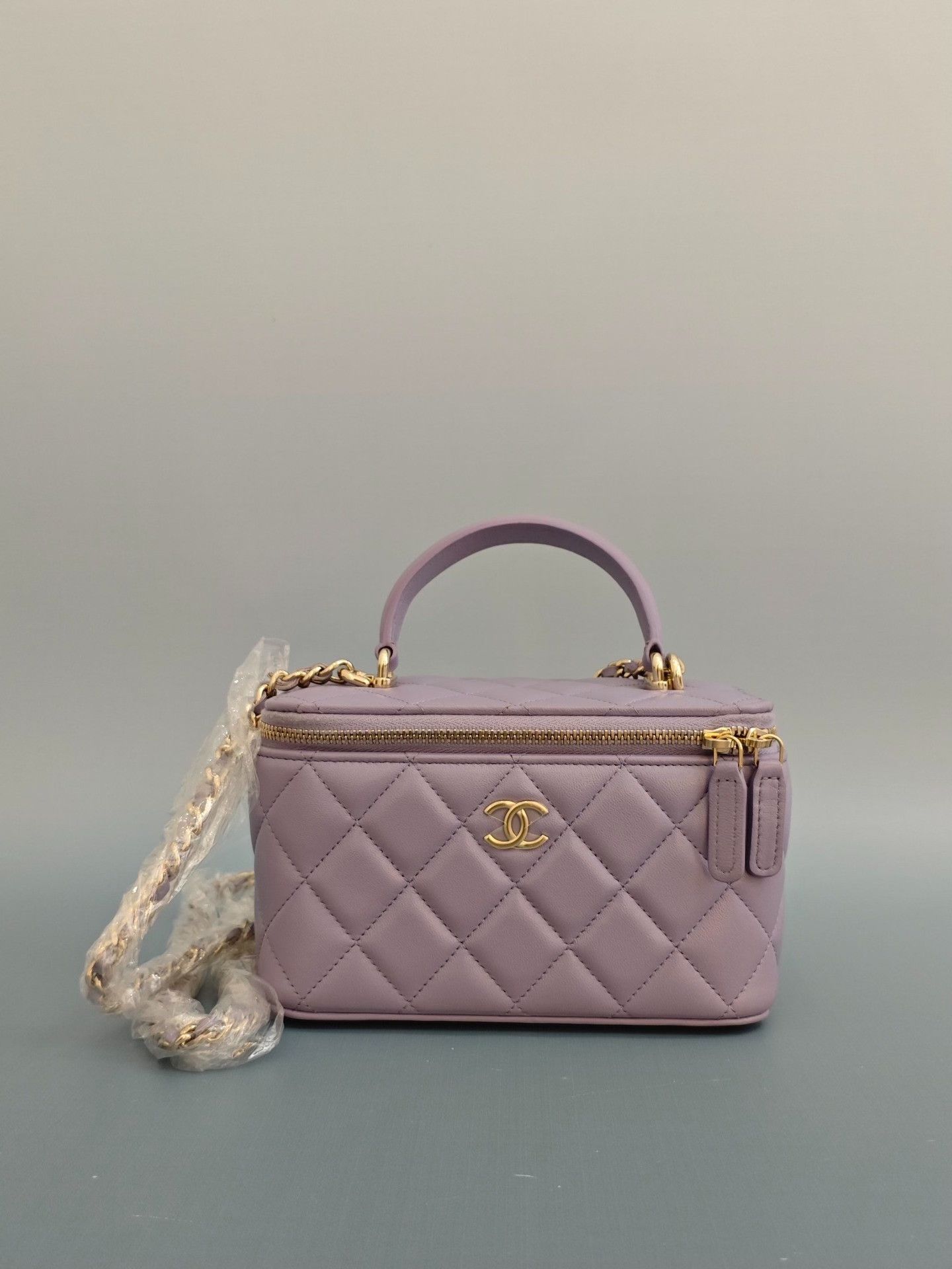 Chanel Pre-loved Bag Very good condition Size ONE SIZE - 2 Thumbnail