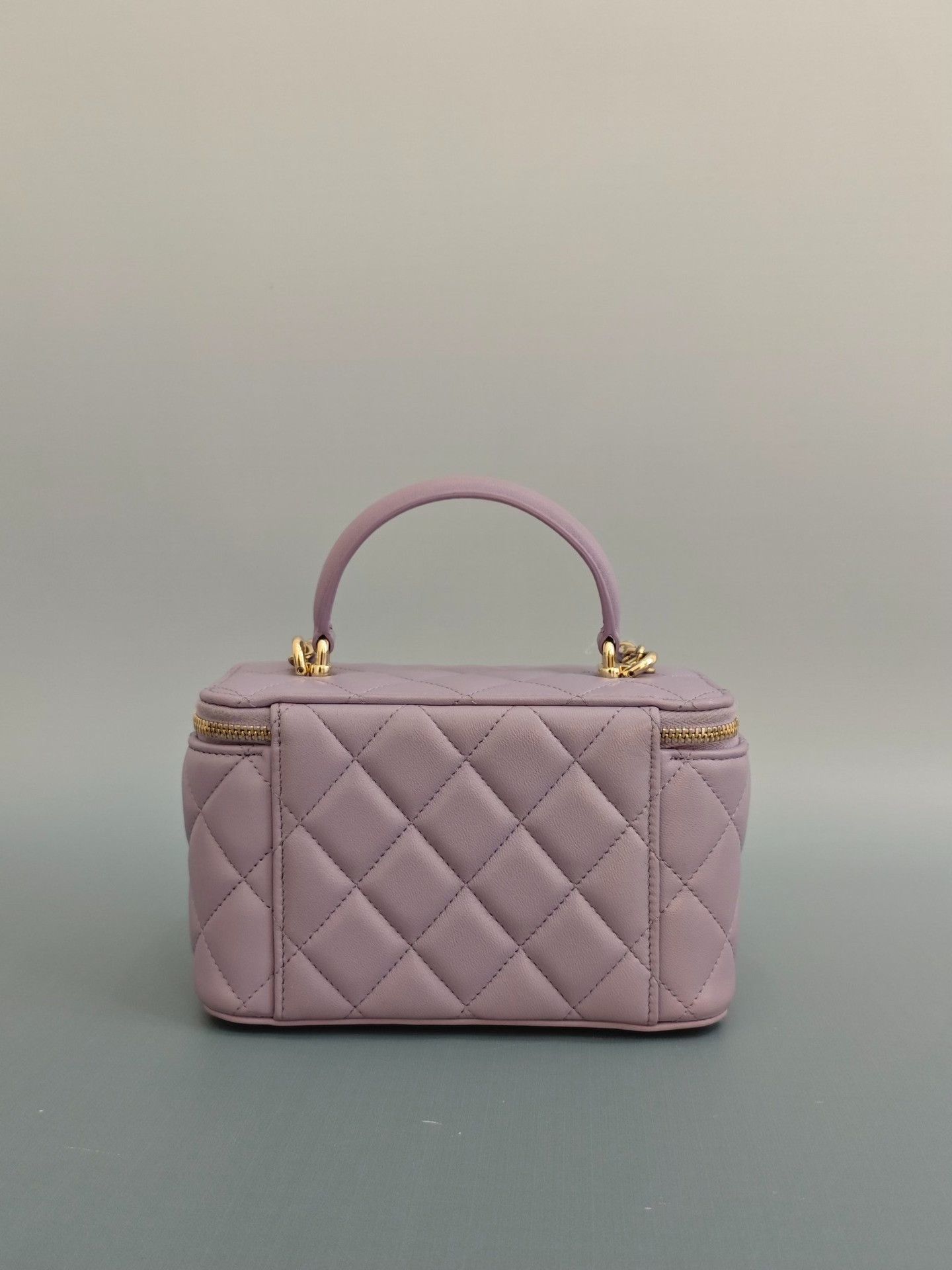 Chanel Pre-loved Bag Very good condition Size ONE SIZE - 4 Thumbnail