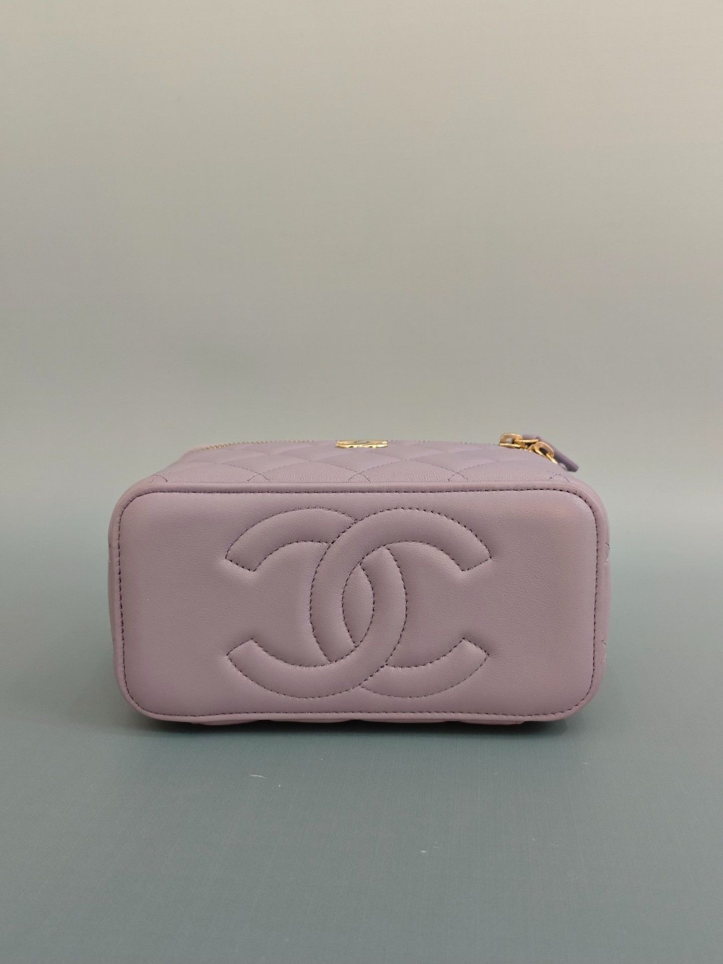 Chanel Pre-loved Bag Very good condition Size ONE SIZE - 5 Thumbnail