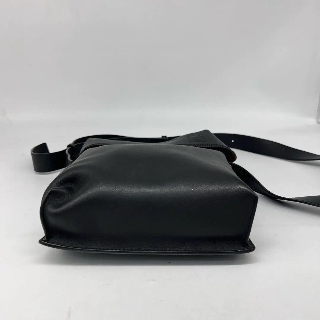Loewe Pre-loved Bag Very good condition Size ONE SIZE - 6 Thumbnail