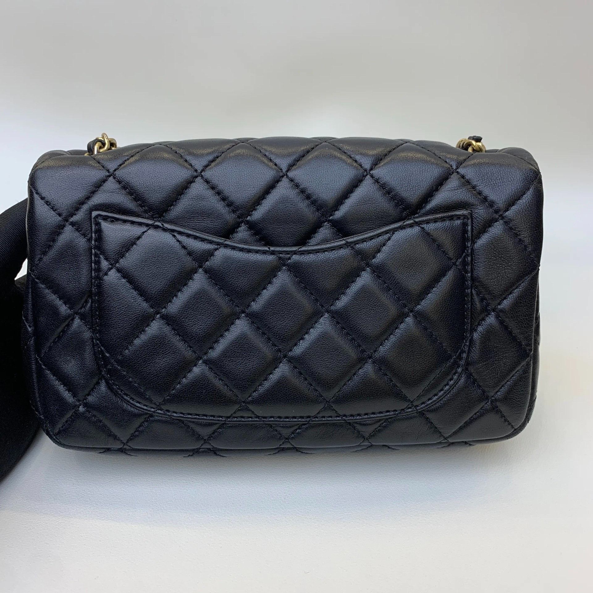 Chanel Pre-loved Bag Very good condition Size ONE SIZE - 5 Thumbnail