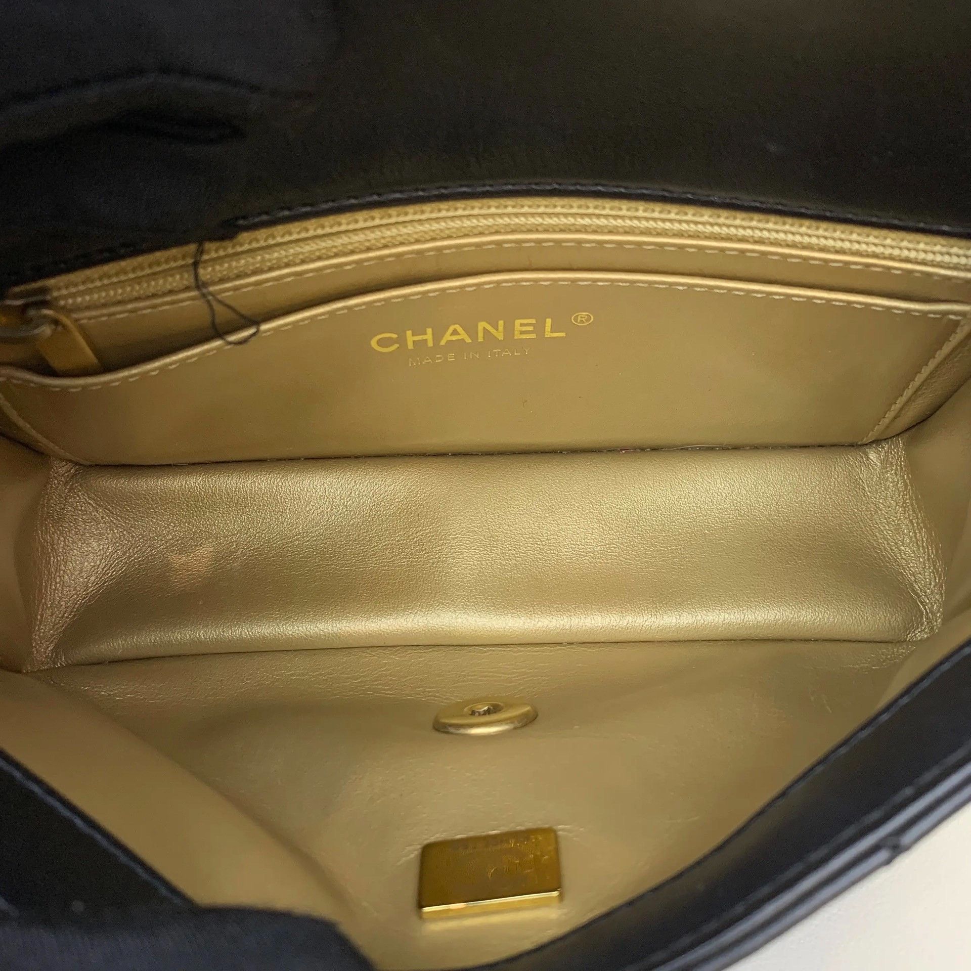 Chanel Pre-loved Bag Very good condition Size ONE SIZE - 7 Thumbnail