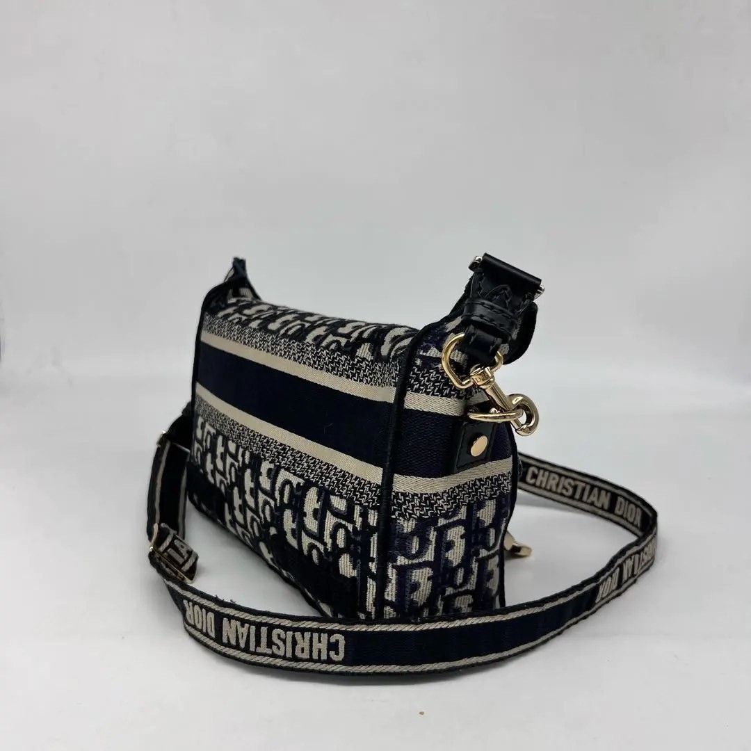 Dior Pre-loved Bag Very good condition Size ONE SIZE - 4 Thumbnail