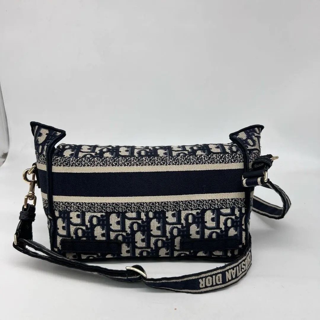 Dior Pre-loved Bag Very good condition Size ONE SIZE - 3 Thumbnail