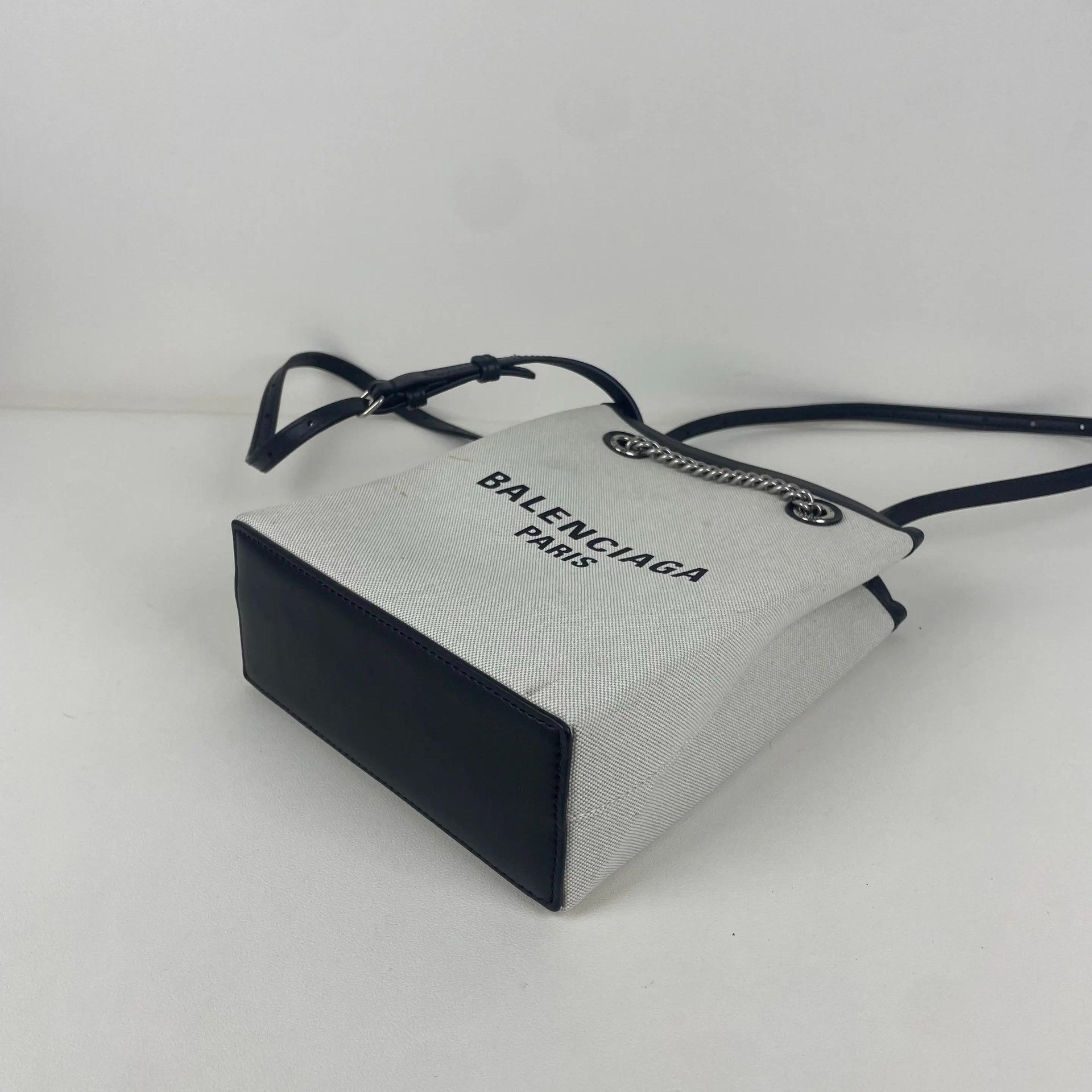 Balenciaga Pre-loved Bag Very good condition Size ONE SIZE - 8 Thumbnail