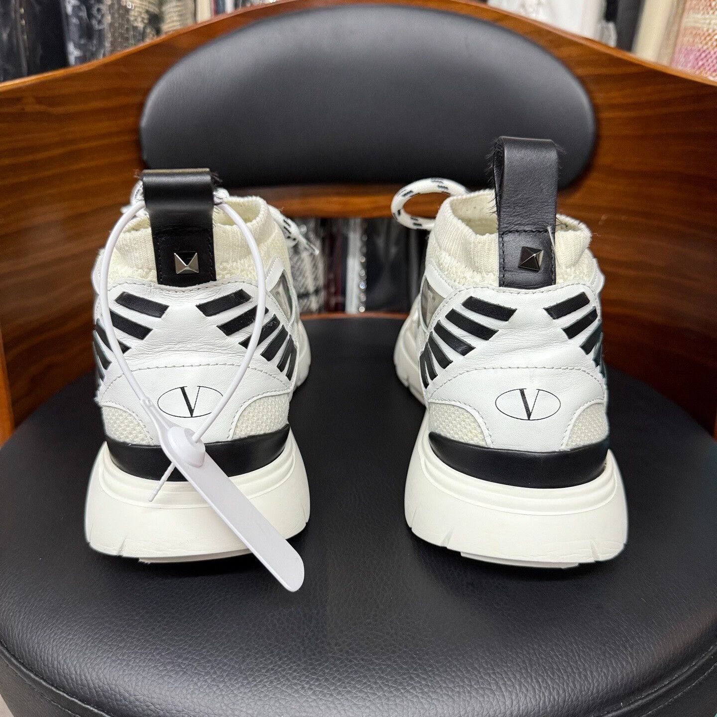 Valentino Valentino White Lowtop Sneakers 8.5 Men Size US 8.5 / EU 41-42 - 3 Thumbnail