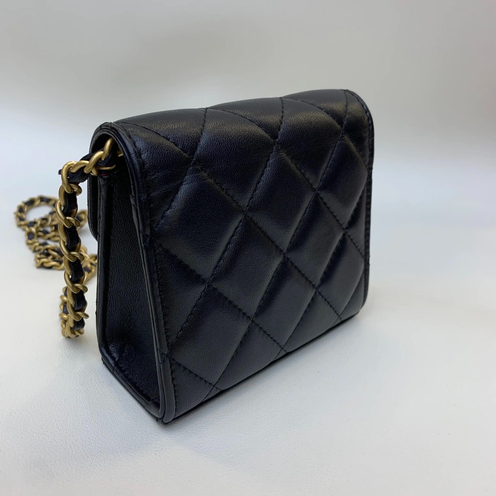 Chanel Pre-loved Bag Very good condition Size ONE SIZE - 4 Thumbnail