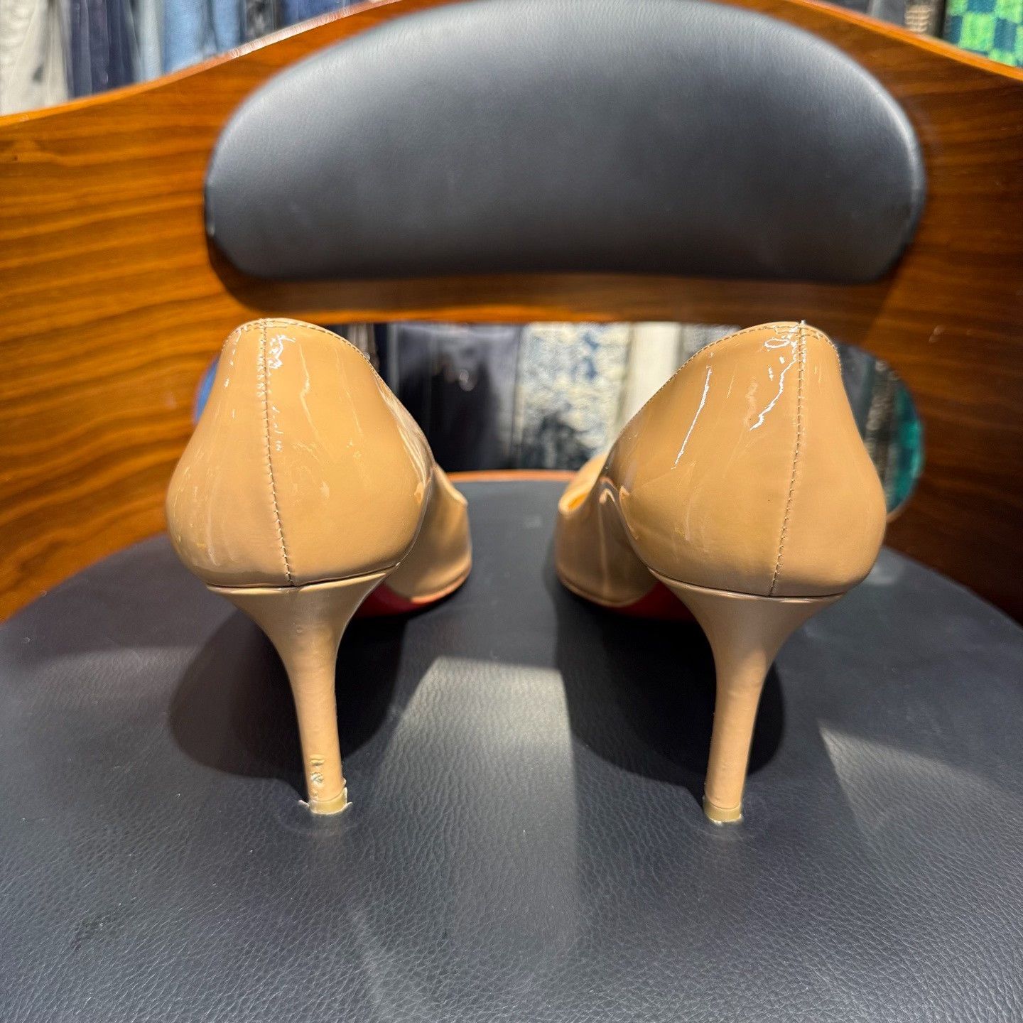 Christian Louboutin Christian Louboutin Lowtop Sneakers us_7-5 Women Size US 7.5 / IT 37.5 - 3 Thumbnail