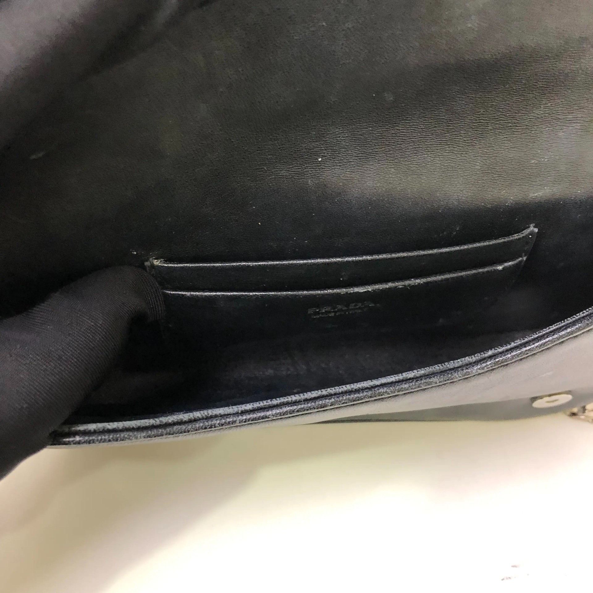 Prada Pre-loved Bag Very good condition Size ONE SIZE - 9 Thumbnail