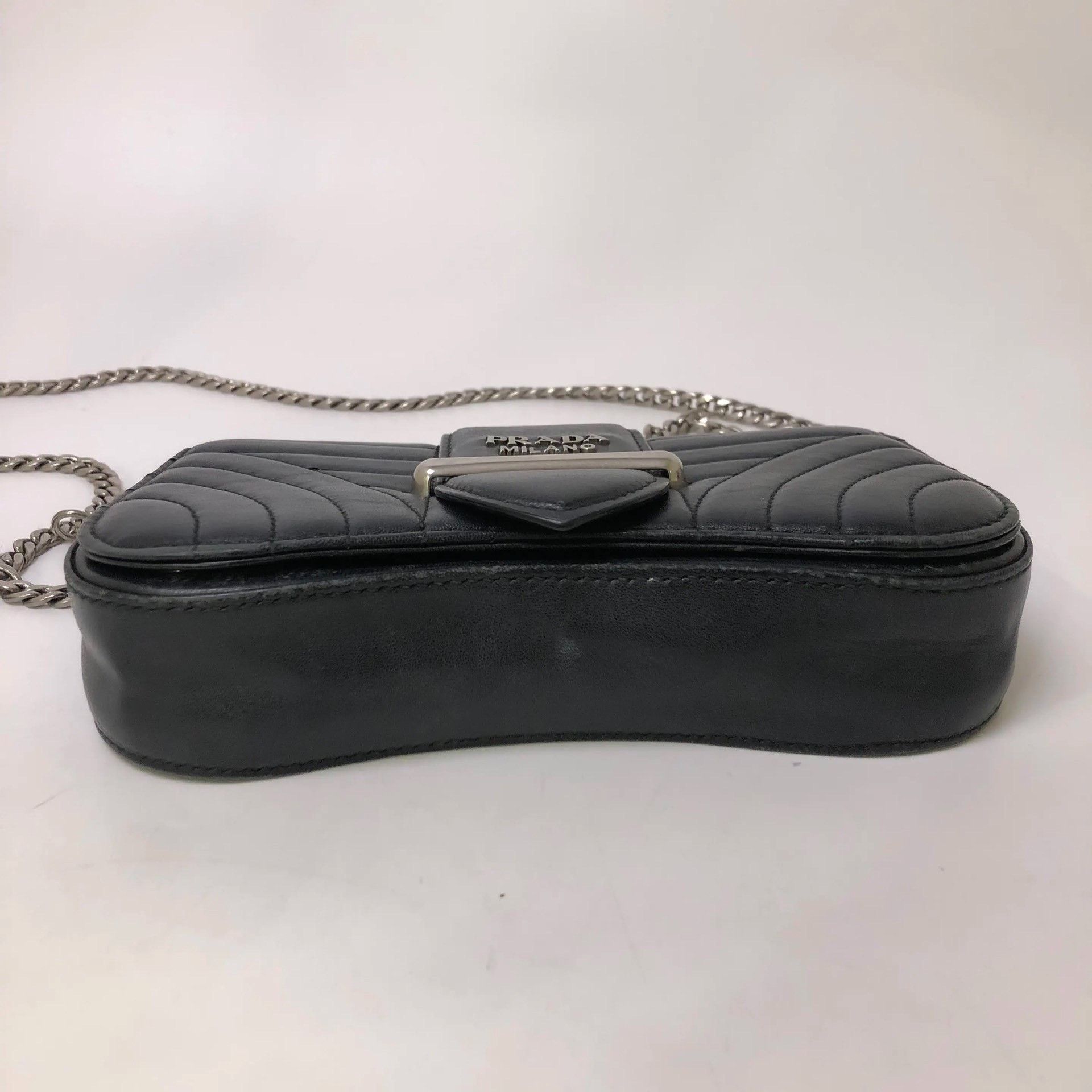 Prada Pre-loved Bag Very good condition Size ONE SIZE - 7 Thumbnail