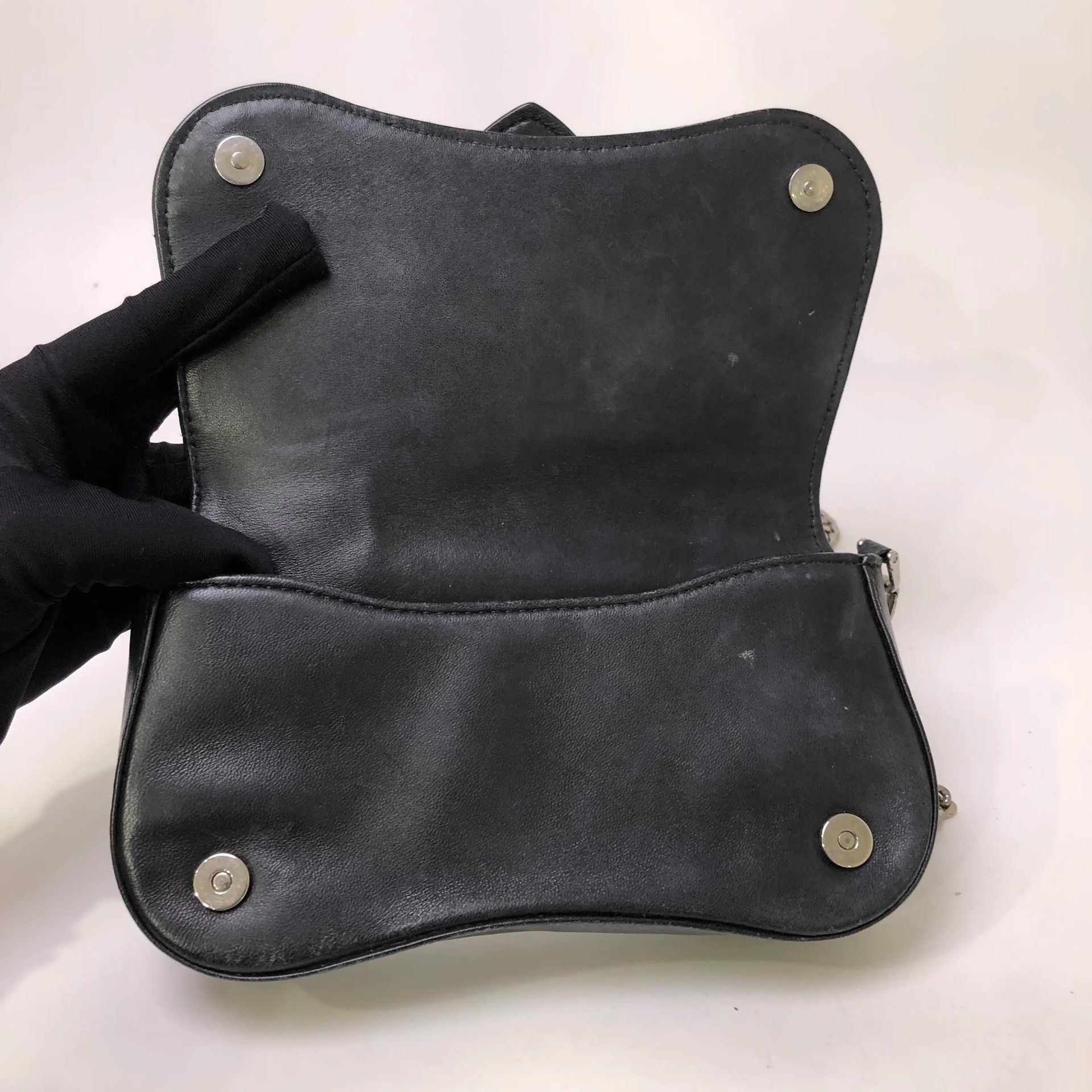 Prada Pre-loved Bag Very good condition Size ONE SIZE - 8 Thumbnail