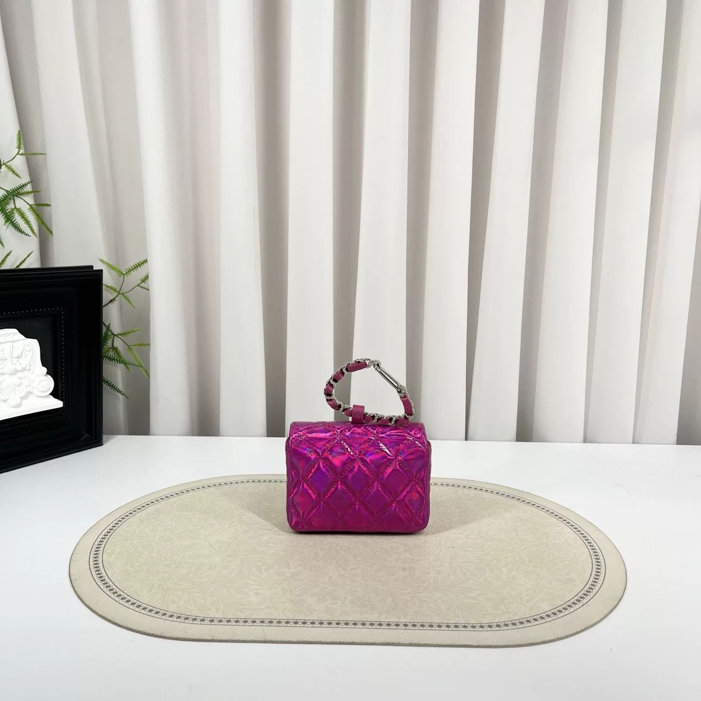 Chanel Pre-loved Bag Very good condition Size ONE SIZE - 2 Thumbnail