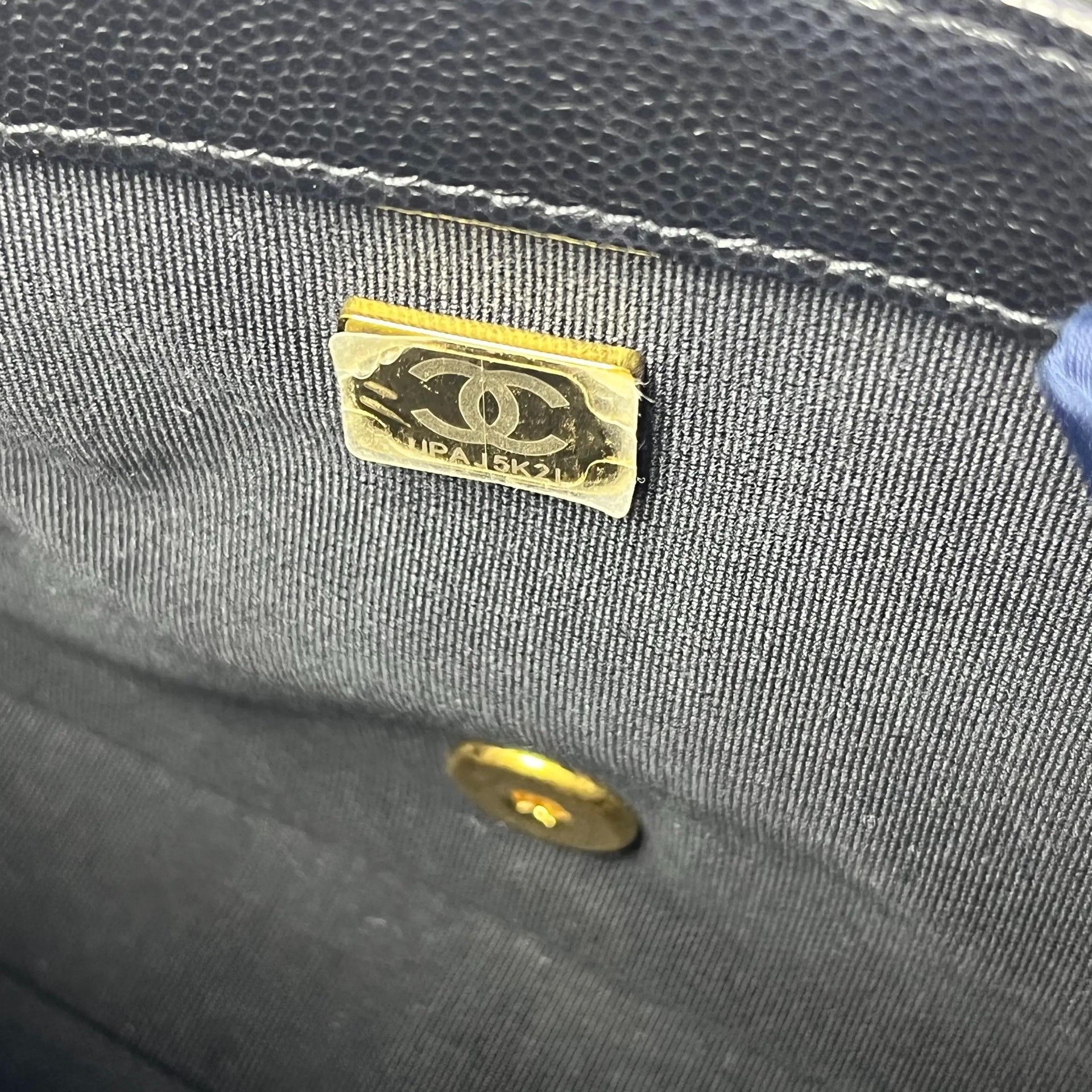 Chanel Pre-loved Bag Very good condition Size ONE SIZE - 8 Thumbnail