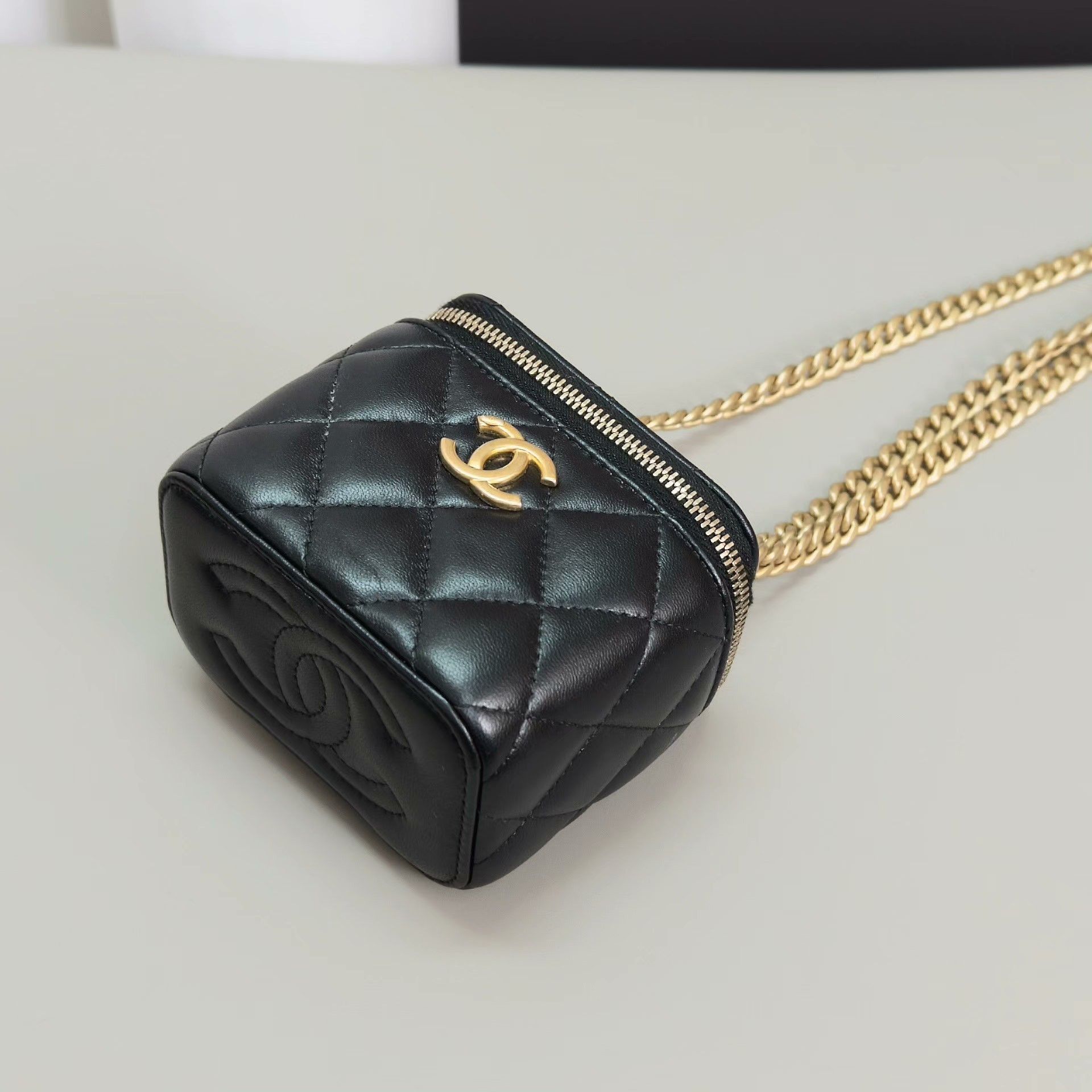 Chanel Pre-loved Bag Very good condition Size ONE SIZE - 3 Thumbnail