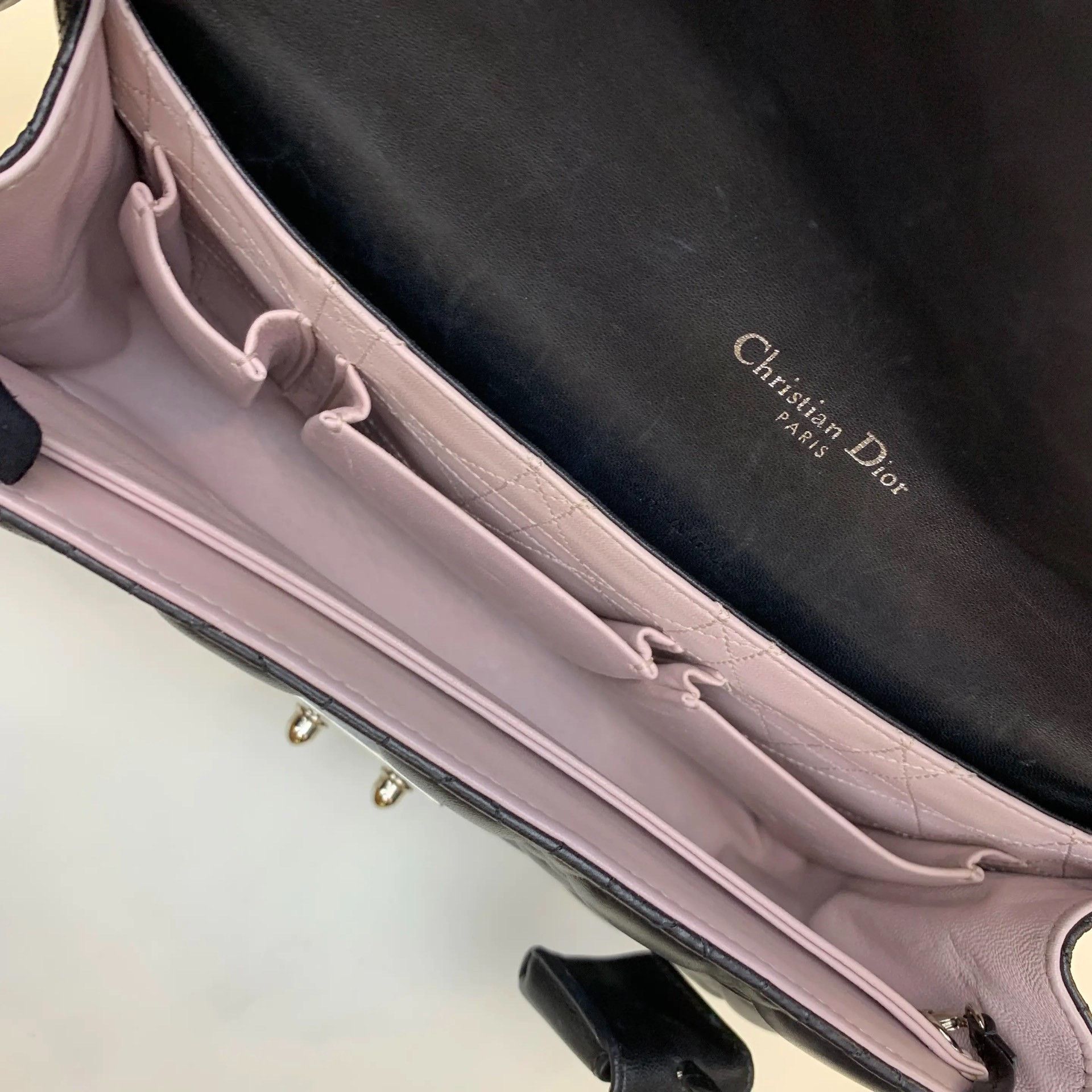 Dior Pre-loved Bag Very good condition Size ONE SIZE - 8 Thumbnail