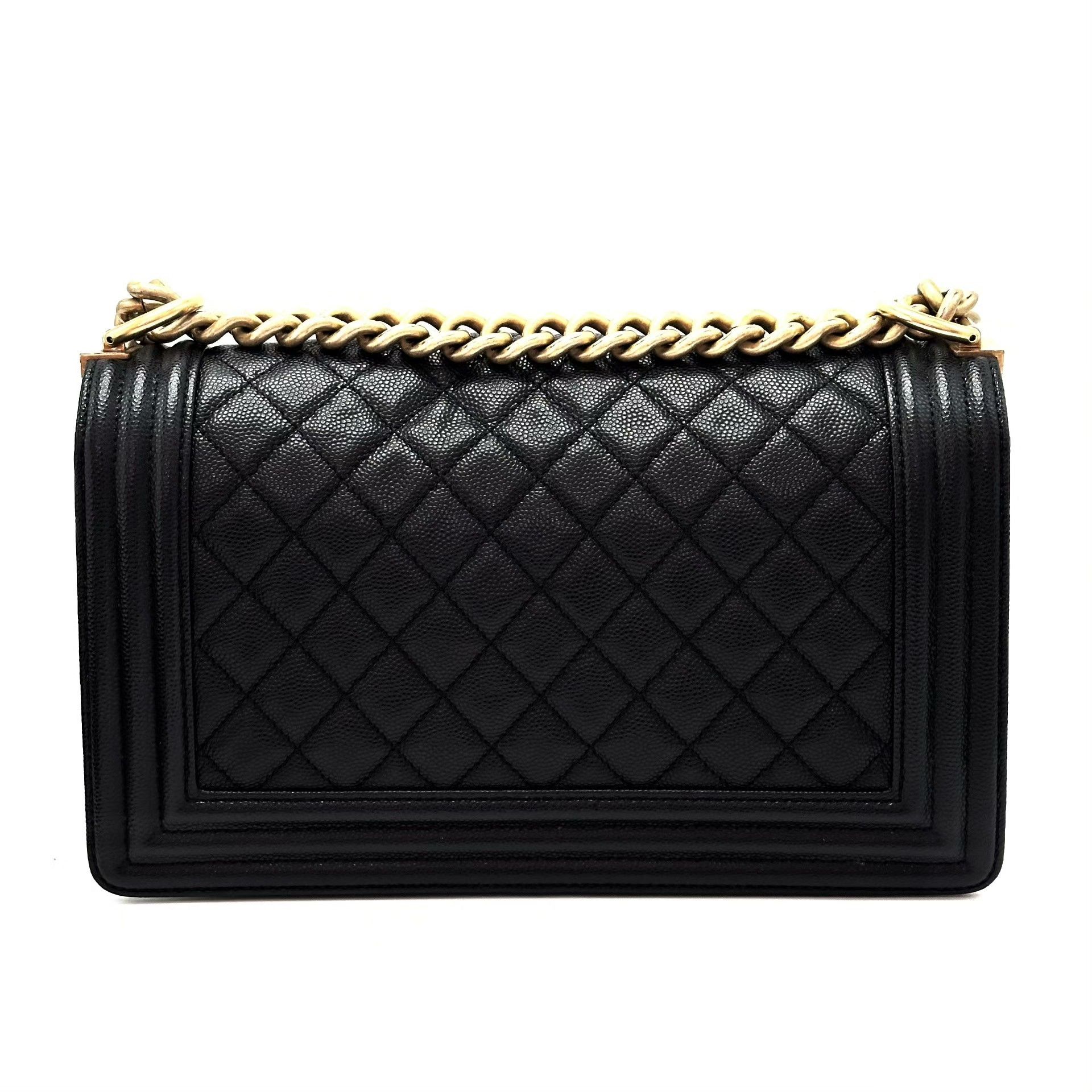 Chanel Pre-loved Bag Very good condition Size ONE SIZE - 6 Thumbnail