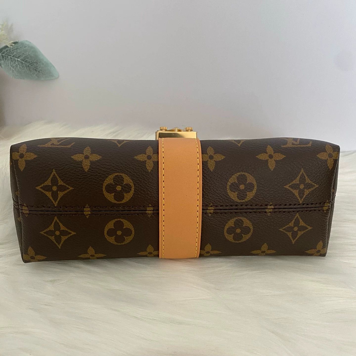 Louis Vuitton Pre-loved Bag Very good condition Size ONE SIZE - 6 Thumbnail