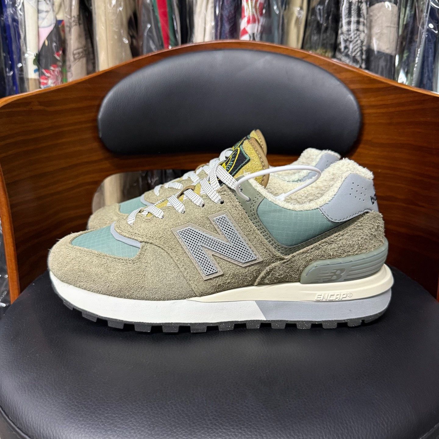 New Balance New Balance Collab Green Lowtop Sneakers 8 Men Size US 8 / EU 41 - 6 Thumbnail
